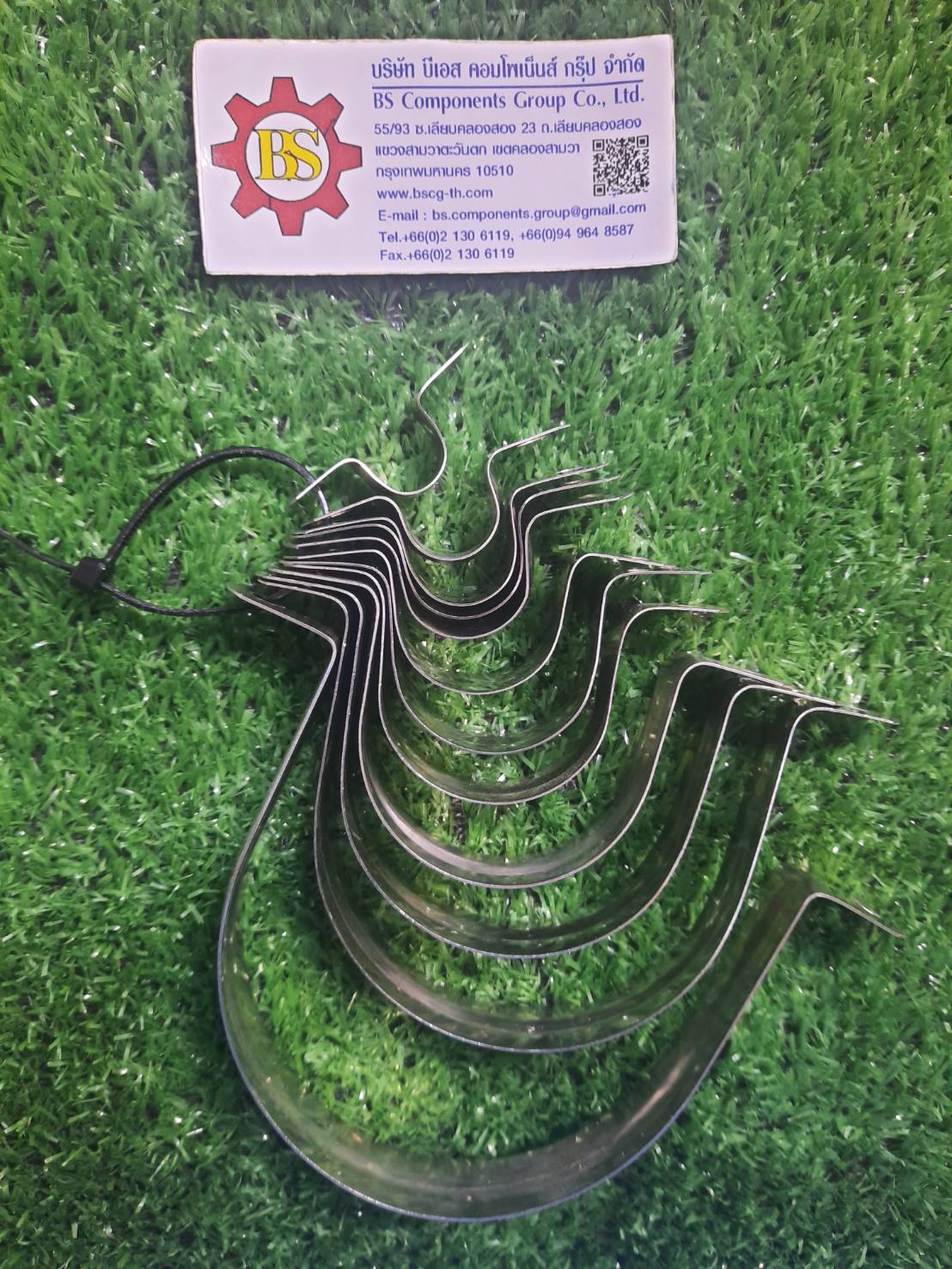 แคล้มจับท่อ 2 ขา สแตนเลส SUS304 1/4" M14