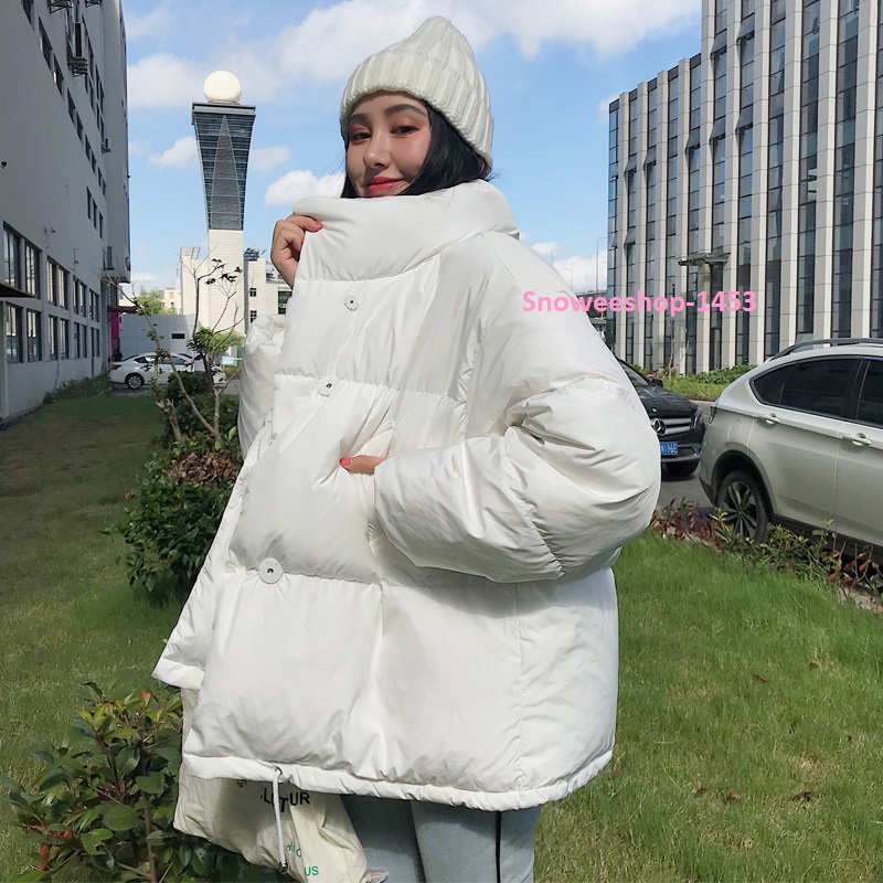 เสื้อกันหนาวสไตล์เกาหลีบุนวมแนวออนนี่ใส่หลวมๆ โอเวอร์ไซแต่งปกสูงพร้อมสายปรับชายเสื้อใส่อากาศติดลบได้มีหลายสี หลายไซ