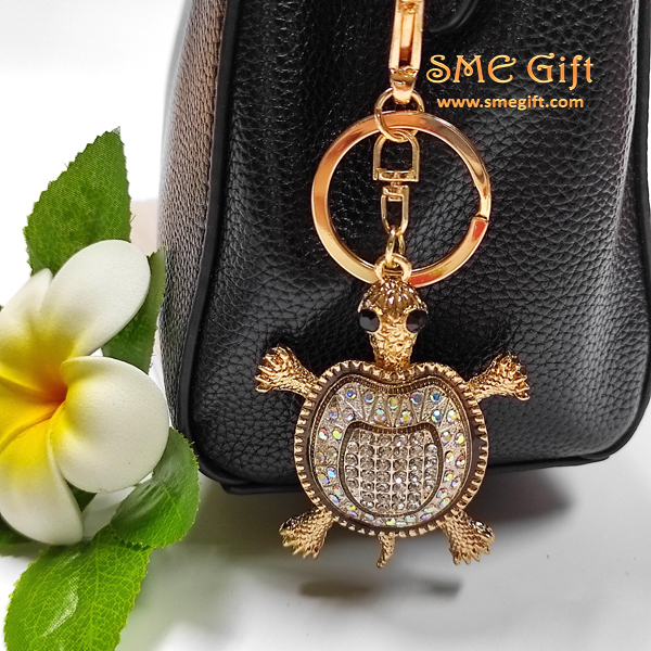พวงกุญแจ เต่าประดับคริสตัล พร้อมกล่องของขวัญ Turtle Key-01 ชิ้น