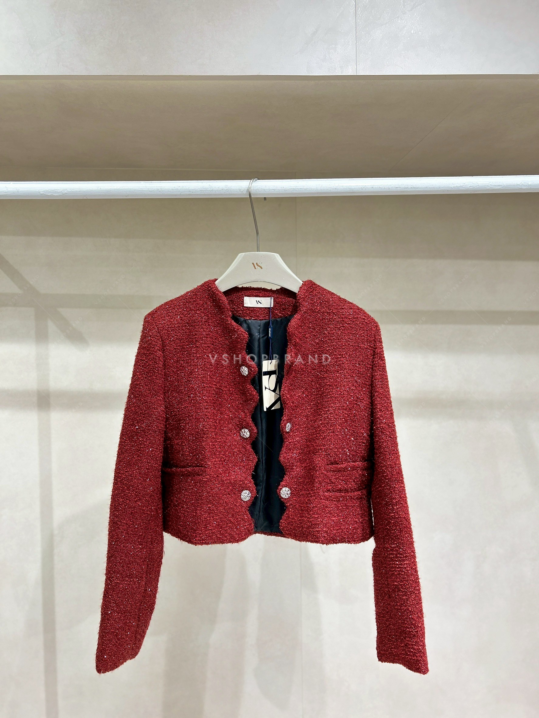 เสื้อคลุมทวิตแขนยาว กระดุมคู่ #vshopbrand #vshop #fashion #outfitoftheday #fashioninspo #newTop #koreatop #เสื้อไหมพรม #เสื้อแขนกุด #koreastyle #cuteshirt #colortshirt #เสื้อคลุม