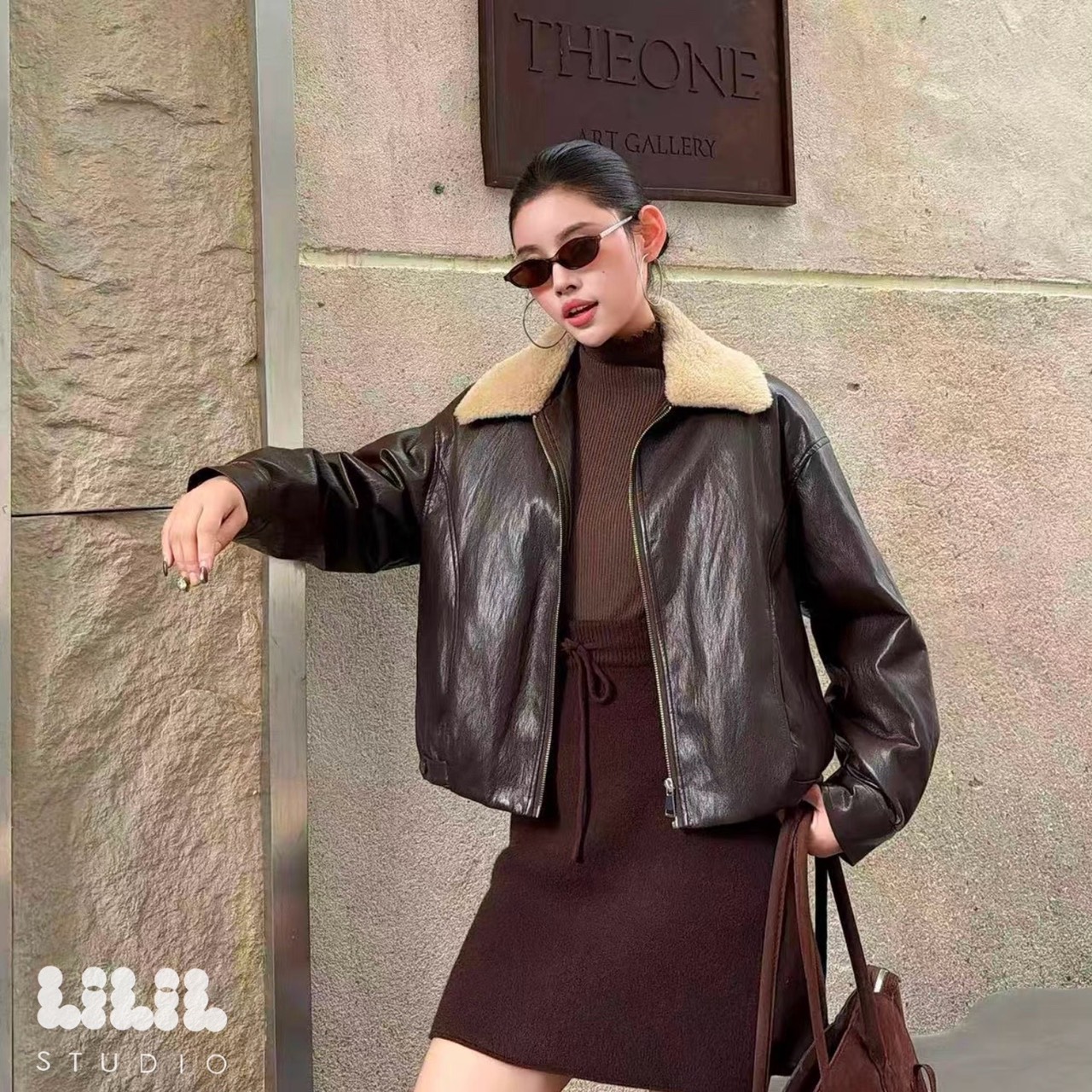 Lovely leather Jacket⭐️ พร้อมส่งค่ะ งานเสื้อJacket หนังลูกวัวนิ่ม ปกถอดได้ ซิปหน้ากระเป๋าจริงค่ะ