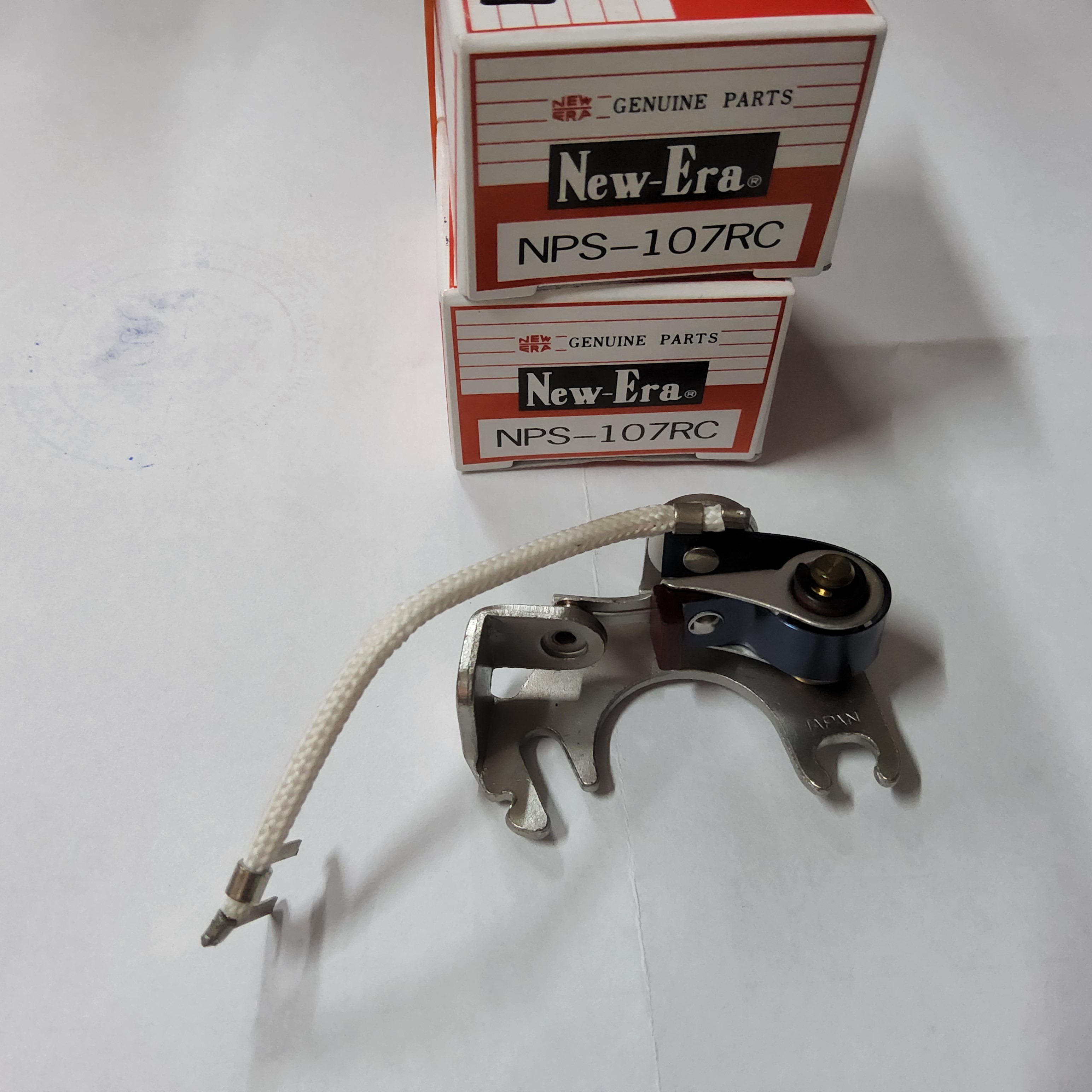 ทองขาว TOYOTA 12 V KE 10 , 20 , 30 , 70 , 12วาว ขากลับด้าน NEW-ERA ( NPS-107RC ) [ 19145-14010 ]
