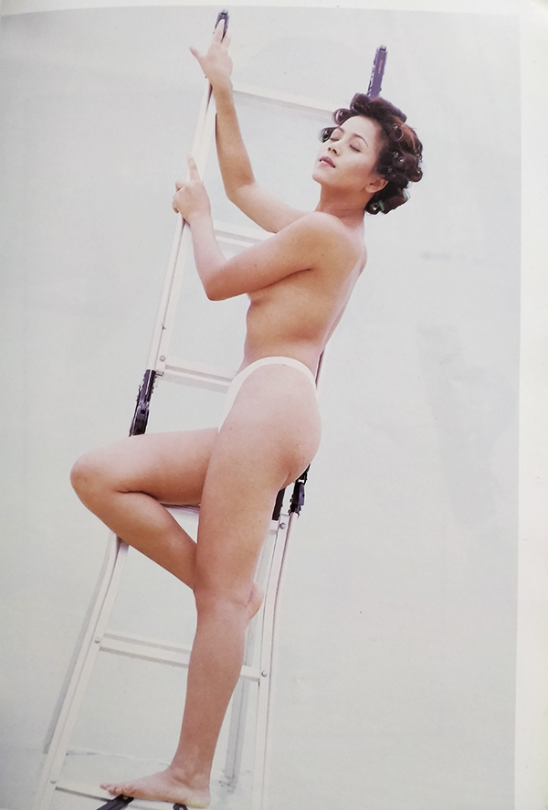 Mode (Ying) Prakuykarn Album's Top Secret Vol.2 (ประกายกานต์ กอบเกื้อกูลเกียรติ)