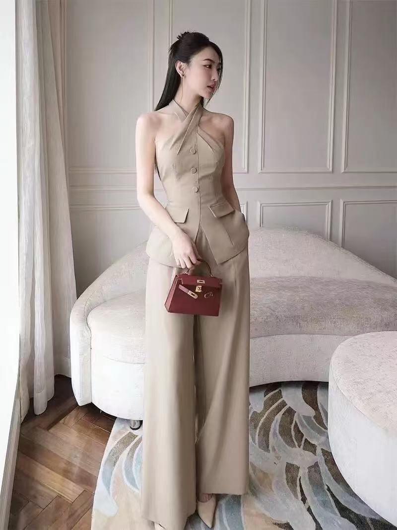 ชุดเซ็ตลุคเรียบหรู ดูดีมีคลาส เหมาะสำหรับสาววัยทำงาน-สายแฟ แพลตเทินดีงาม ใส่สวยเปะสุดๆ