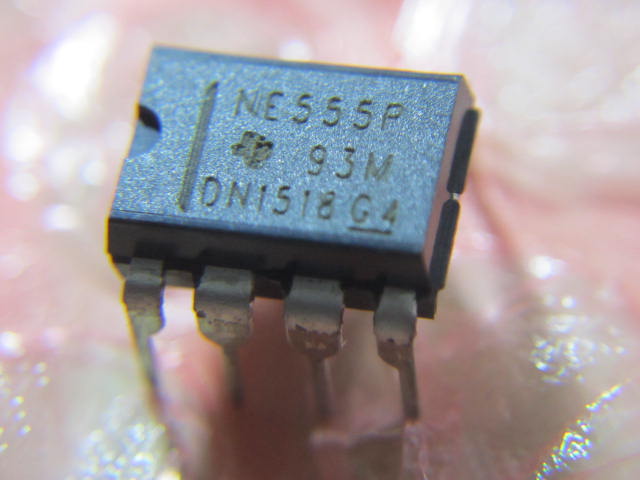 NE555 NE555N NE555P Timers Dip 8 Ic