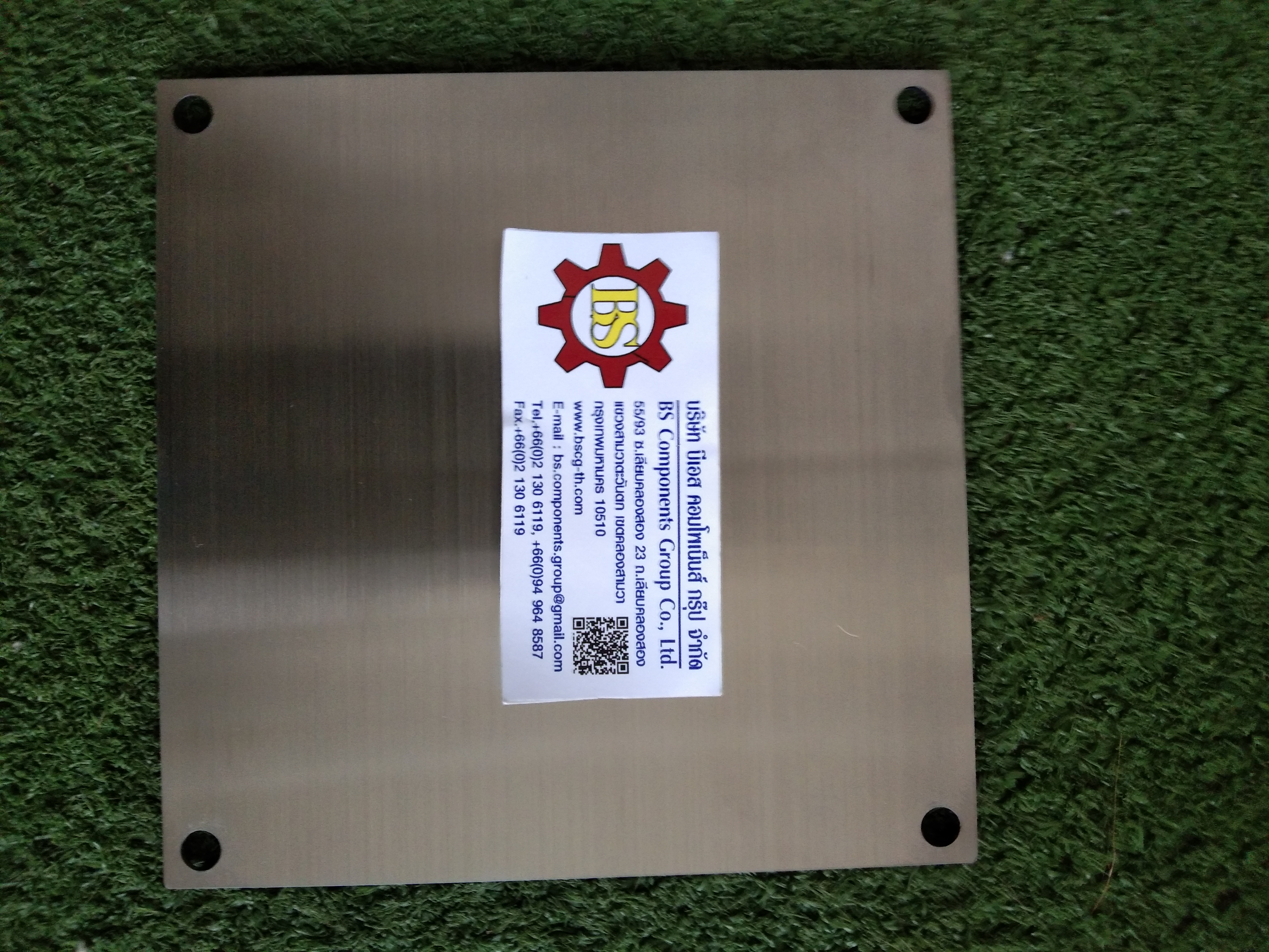 กล่องสแตนเลสด้านบนสโลป ขนาด W150xH150xD150mm.