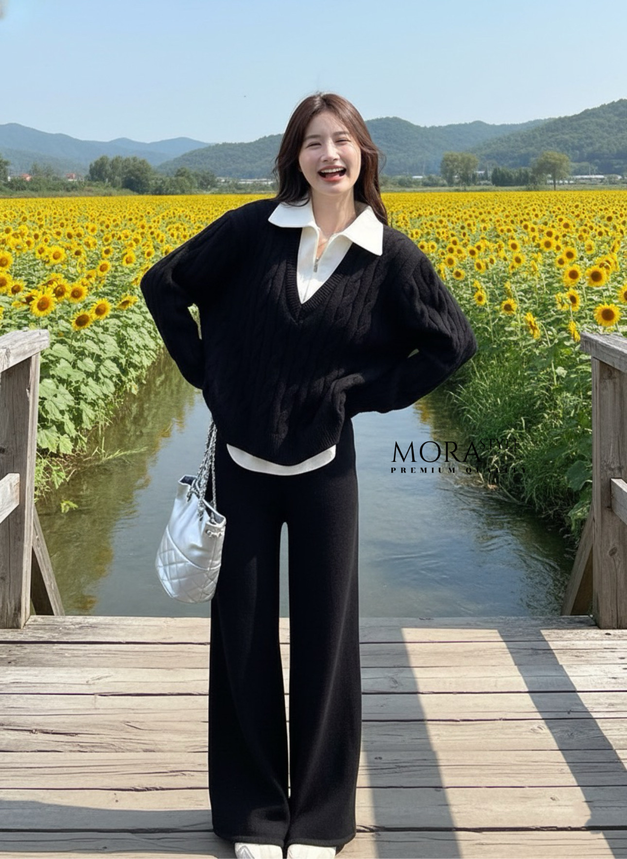 เซ็ท 2 ชิ้น เสื้อแขนยาวทรงโอเวอร์ไซด์ ตัดต่อคอปกและชายเสื้อเป็นทูโทน มาพร้อมกับกางเกงขายาวผ้ายืดหยุ่นใส่สบาย ใส่แมทช์เซ็ตน่ารักมากค่าา