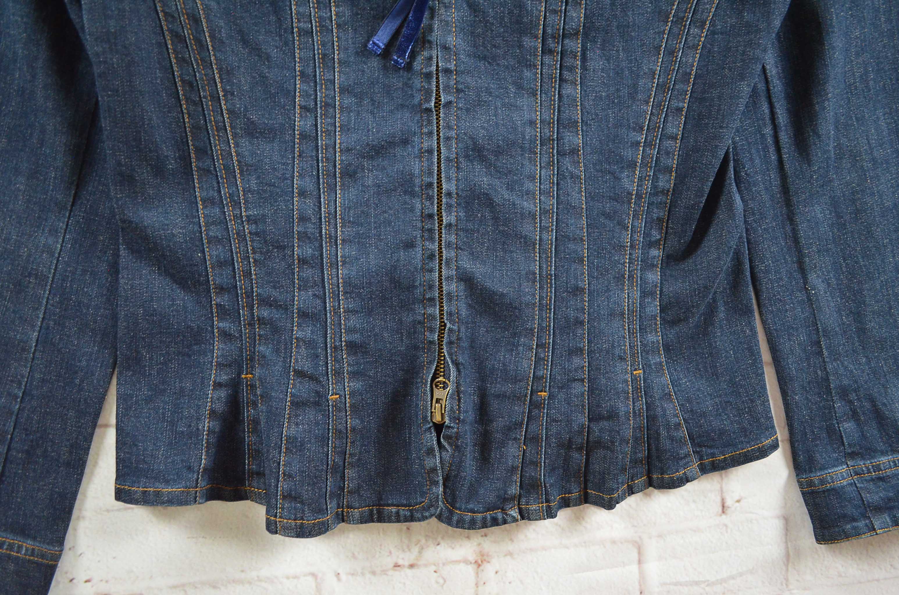 JEANS อกจริง35' (S) เสื้อแจ็คเก็ตยีนส์ เสื้อยีนส์แขนยาวหญิงชาย ทรงสูทผ้ายีนส์นุ่มใส่สบาย