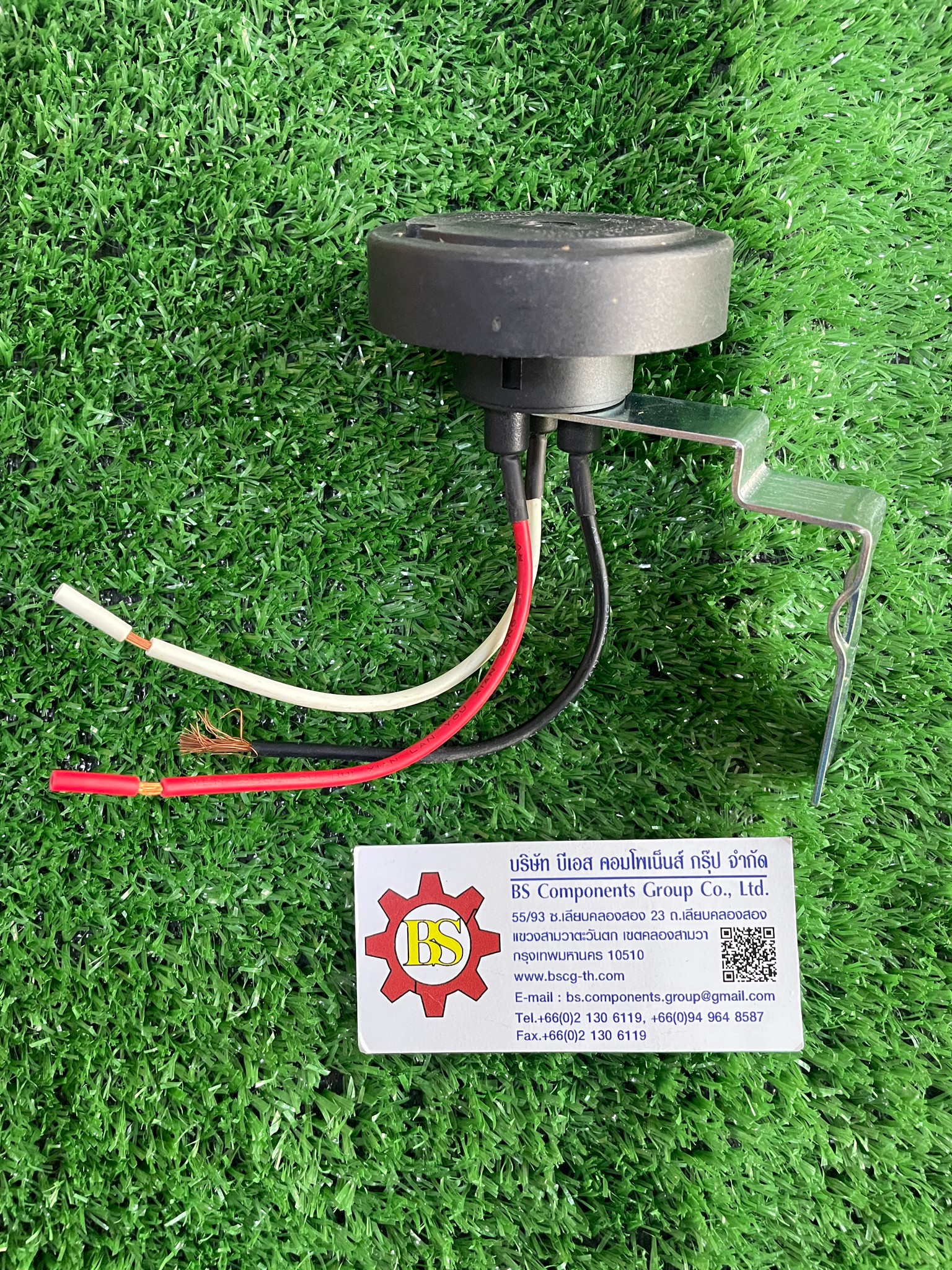 People : Connector Photo swicht PL-001 (ขาเหล็ก)