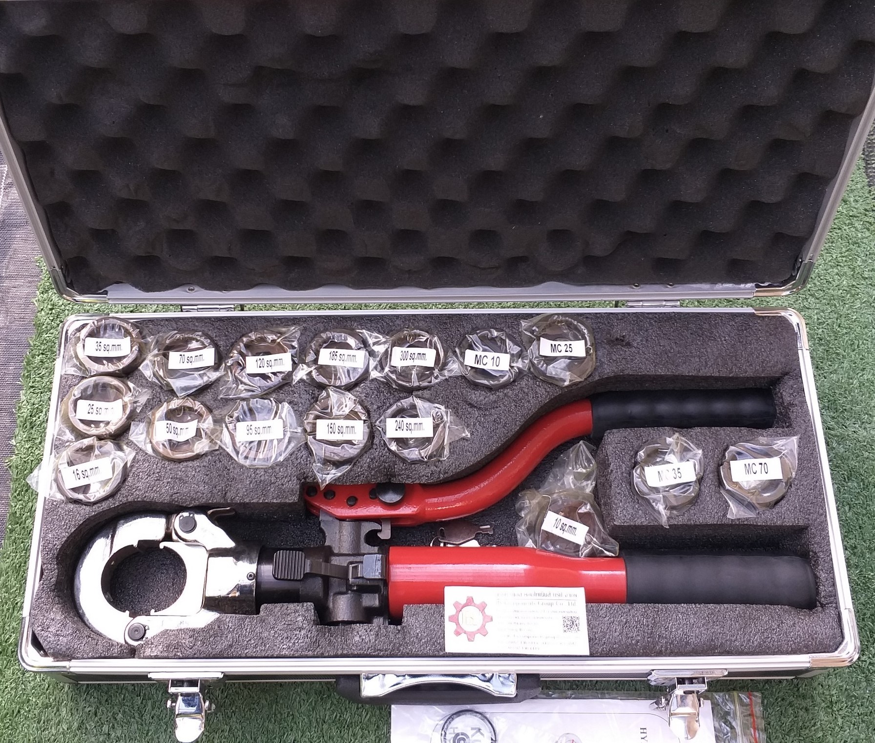 Kumwell : Hydraulic Crimping Tool HCT-S1 Crimping force 60 KN Stroke 17mm. Length 460mm.