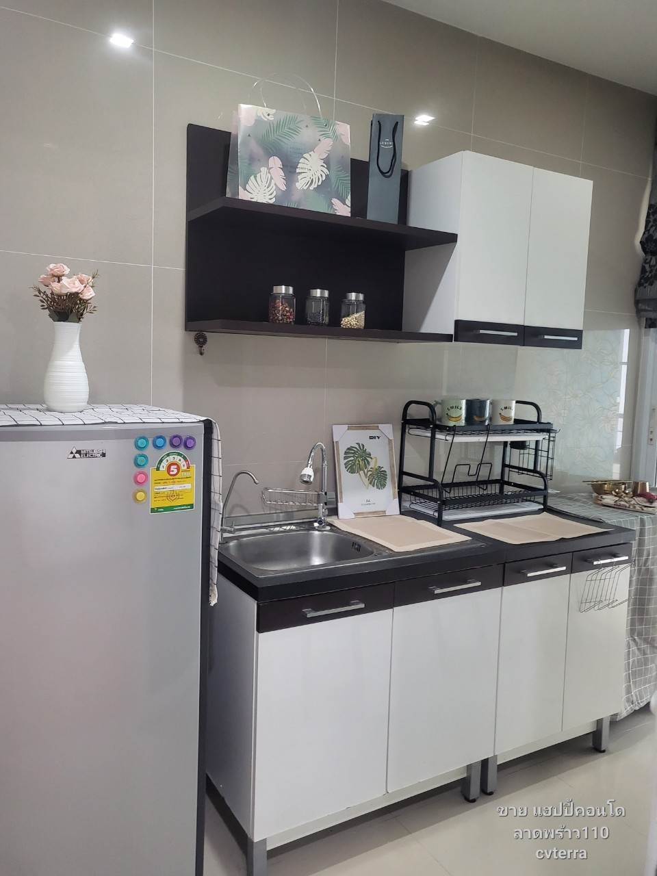 ขาย แฮปปี้คอนโด รถไฟฟ้าสายสีเหลืองสถานีลาดพร้าว 101 เพียง 800 เมตร ฟรีเฟอร์ เครื่องใช้ไฟฟ้าพร้อมอยู่