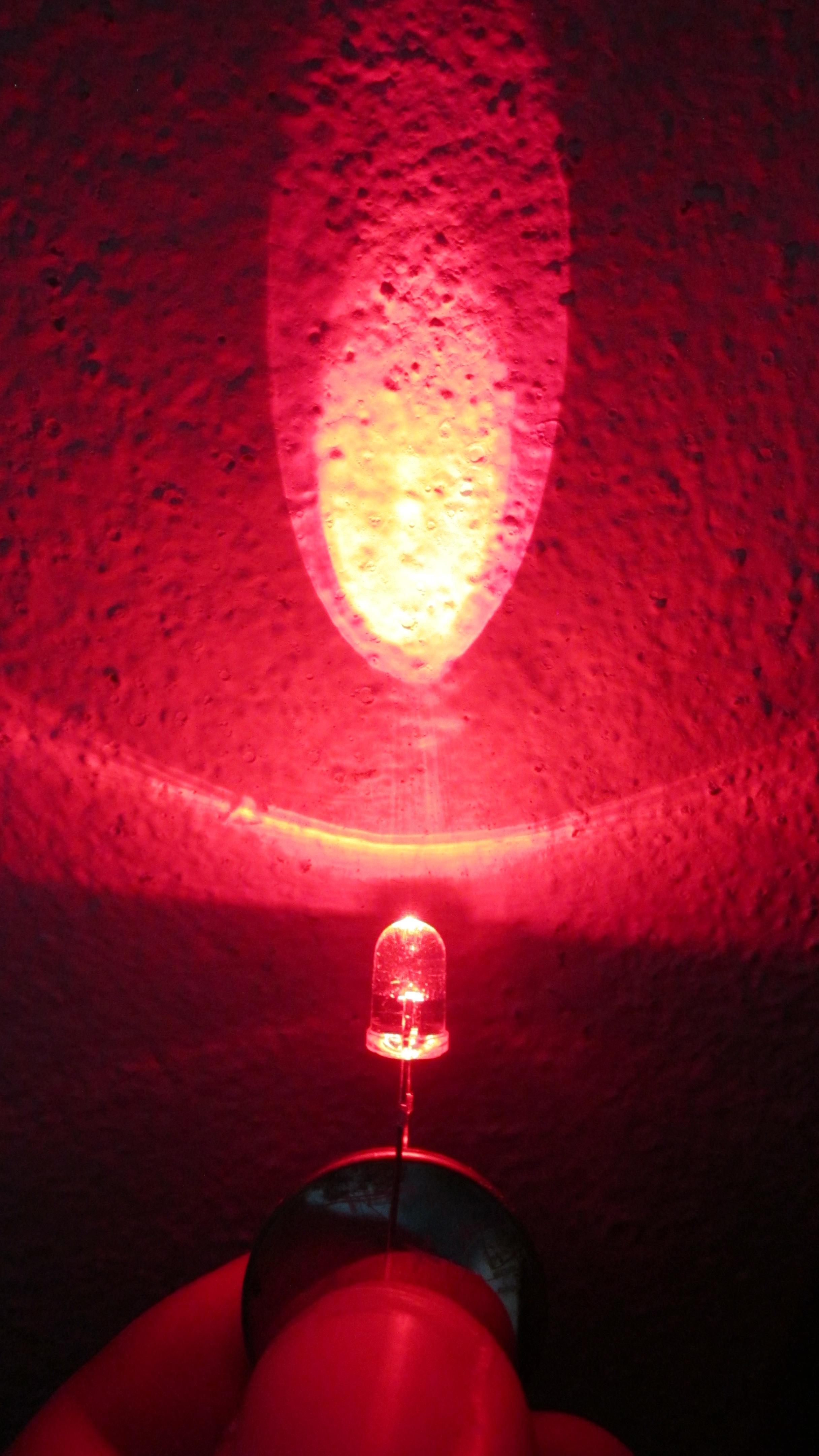 ไฟ LED สีแดง5 มม.LED 3.0V-3.4V