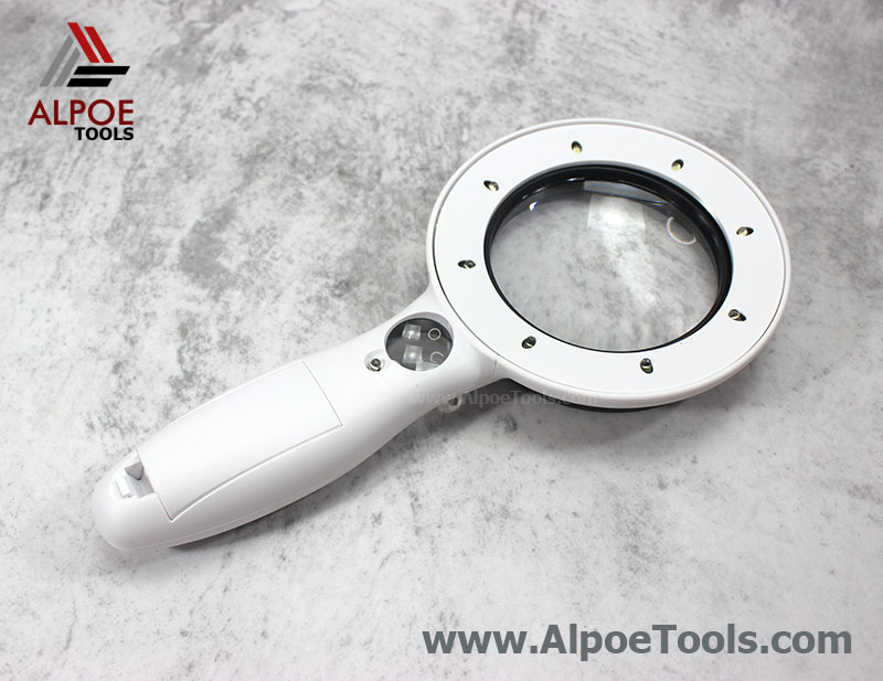 แว่นขยาย มีไฟ เปลี่ยนเลนท์ได้ 2 เลนท์ รุ่น No.6902-8L