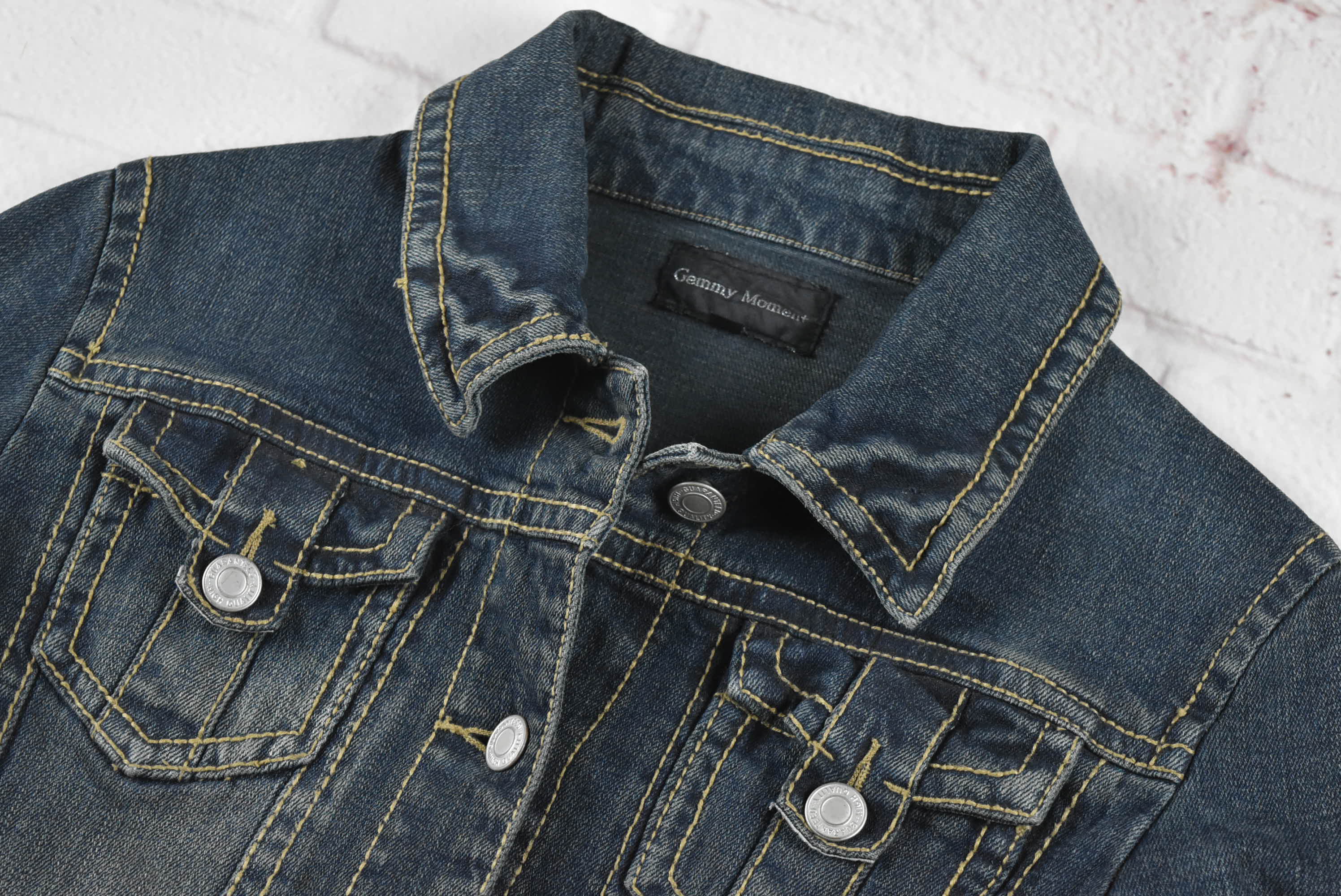 Gemmy Moment อกจริง 33 ไซส์ XS เสื้อแจ็คเก็ตยีนส์ แขนยาว ผู้หญิง สีเข้ม ทรงสวยใส่สบาย ใส่คลุมกันแดด