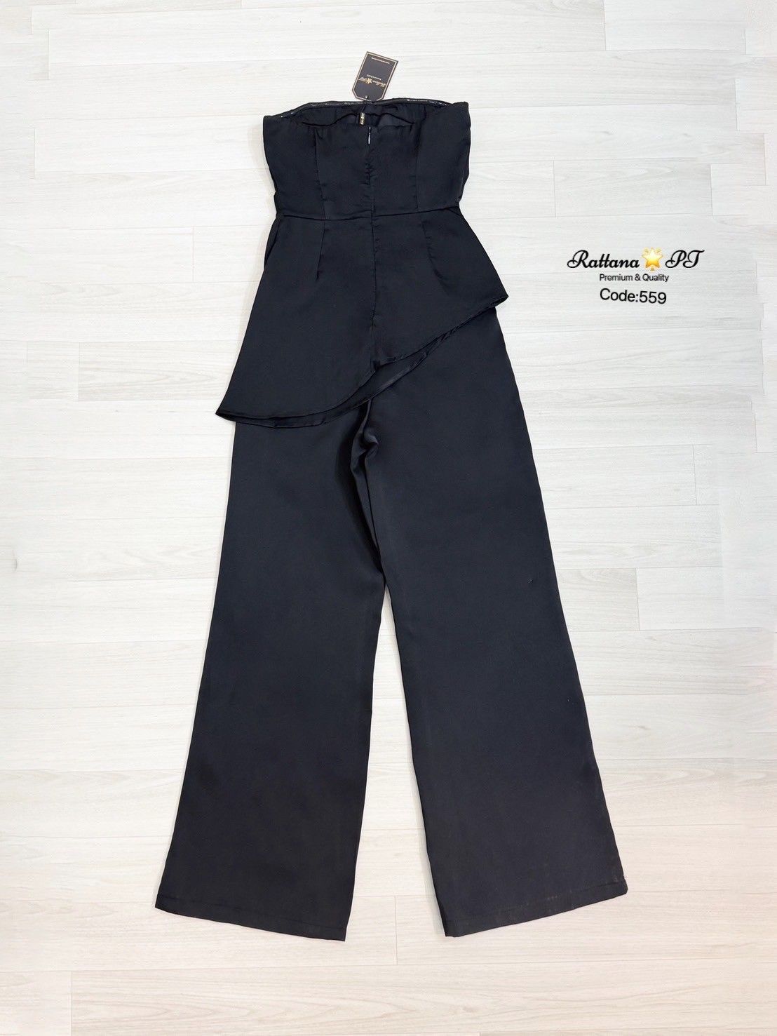 SET เสื้อแต่งเพชรที่หน้าอกสวยหรูมาก หน้าอกมีฟองน้ำ+ กับกางเกงขายาวสีดำ มีซิบด้านหลัง