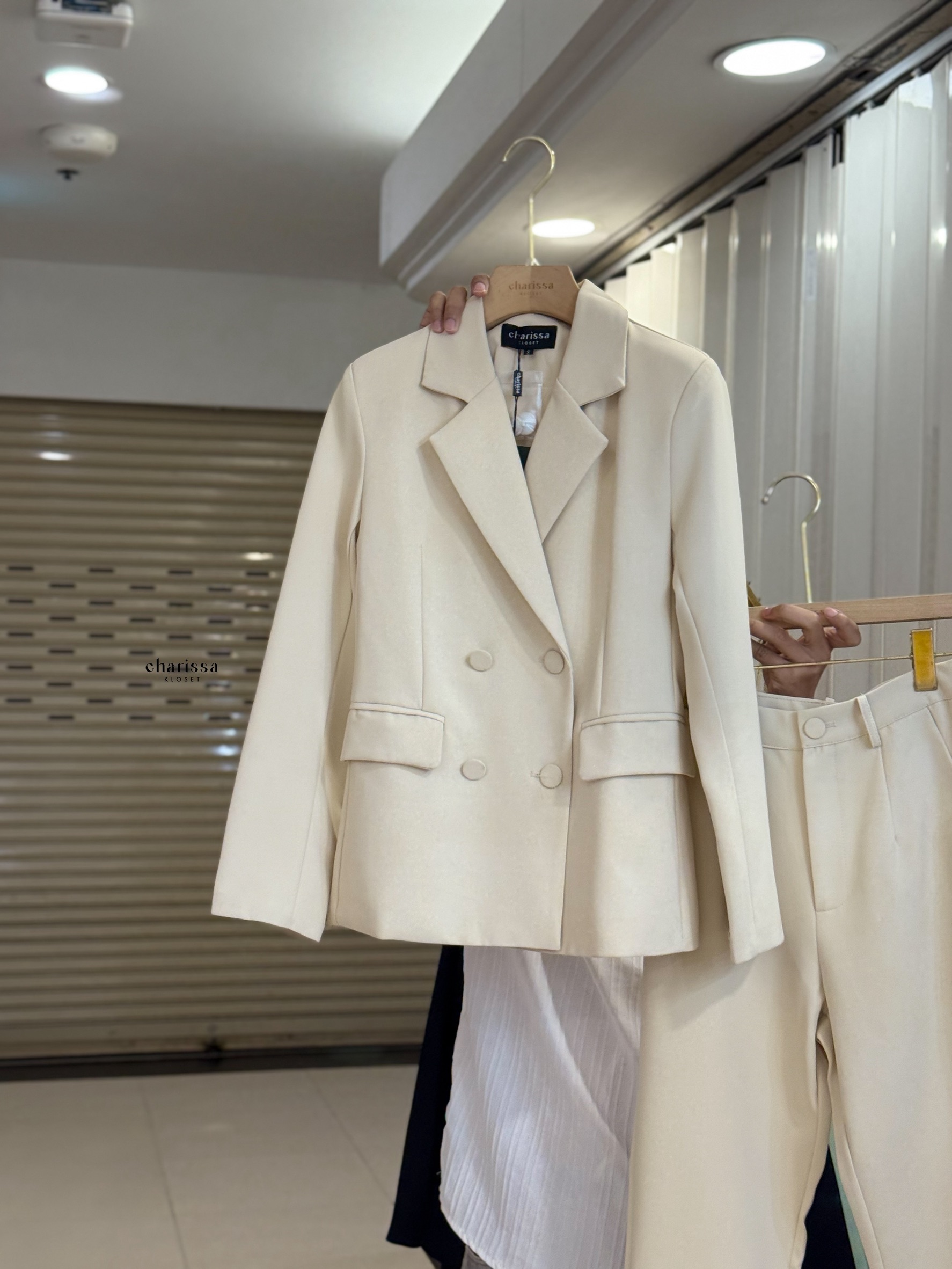 Setsuit ทรงสวยมาก ผ้าดี ใส่สบายสุดดด