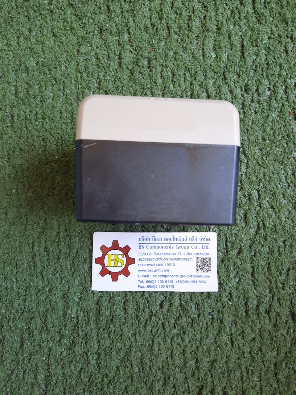 IDEC : กล่องคอนโทรล ฝาเทาขาว FB1W-111Z 1ช่อง