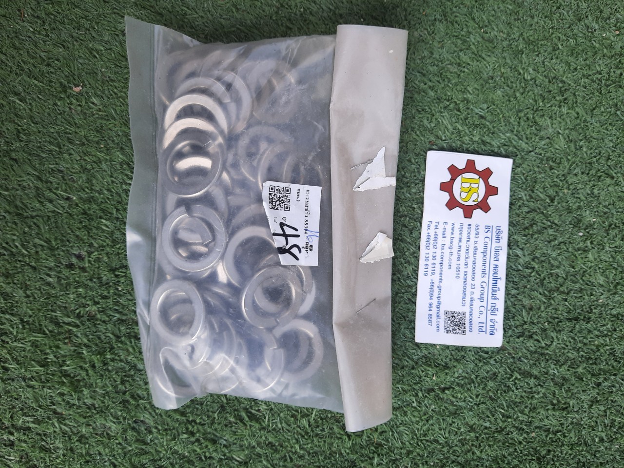 สกรูหกเหลียมมิลสแตนเลส 304 M16x40mm. (หัวน๊อต+แหวน อีแปะ