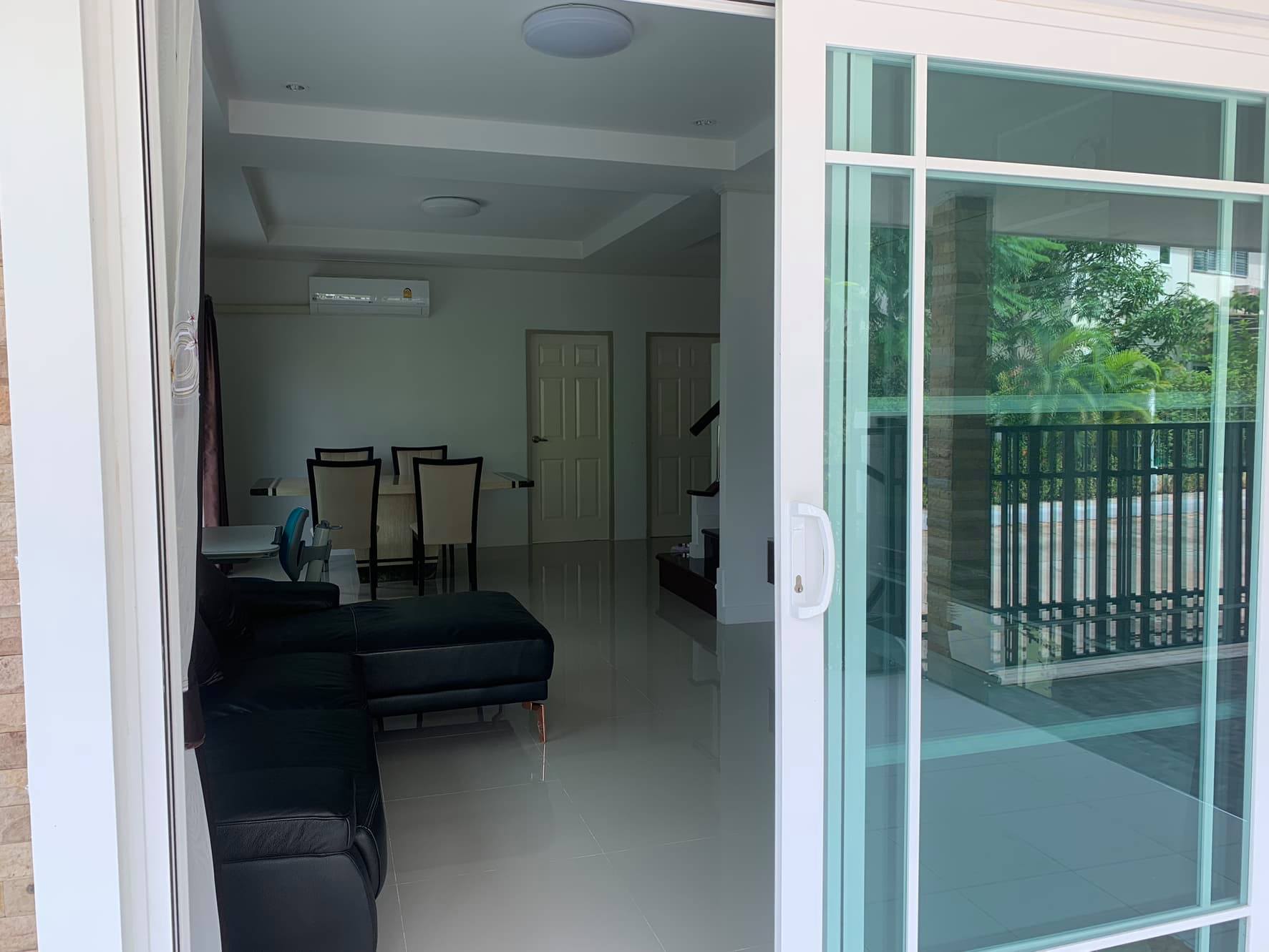 ขายบ้านเดี่ยว2ชั้นพร้อมเข้าอยู่4 ห้องนอน 3 ห้องน้ำ พร้อมเฟอร์นิเจอร์ ครบครัน(index)