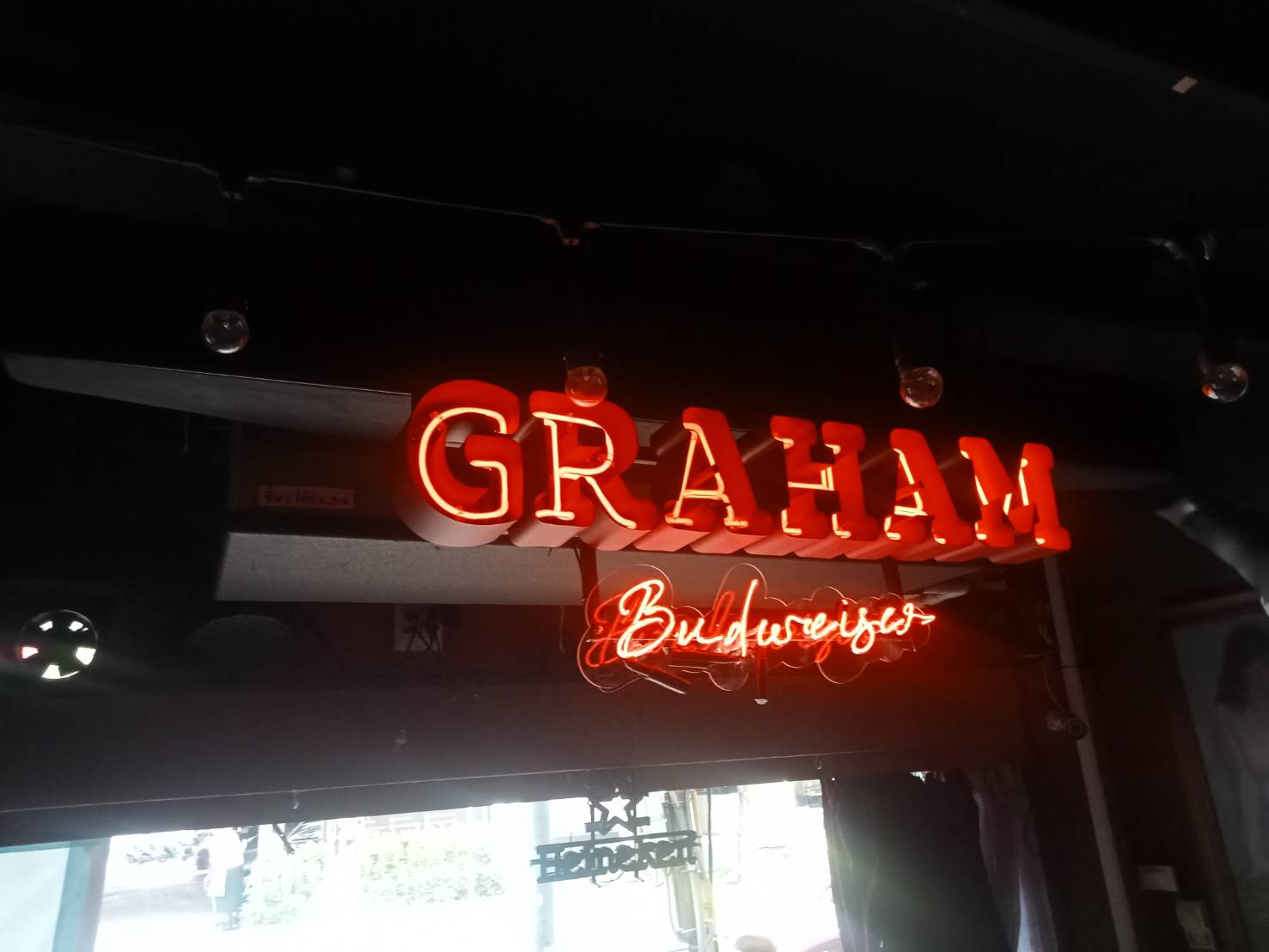 #ป้ายอักษรซิงค์ยกขอบติดหลอดแก้วสีแสดแดงGRAHAM