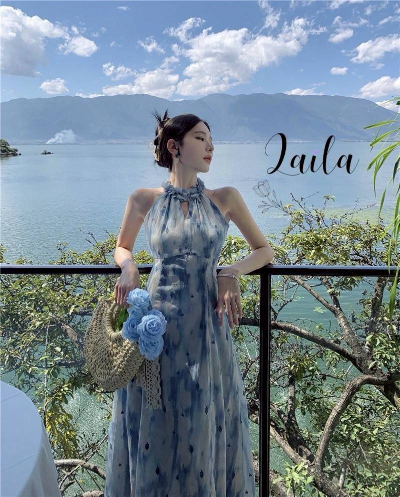 เดรสยาวทรงปล่อยๆใส่สบายผ้าชีฟองเกาหลีพริ้วๆสวยทรงคอยูดีไซน์ดอกไม้รอบคอใส่ให้เข้ารูปสวยสุดๆเลยค่า งานนี้สาวกทะเลต้องไม่พลาดค่า #byLaila #ชุดลายดอก #เดรสเกาหลี #เดรสลายดอก