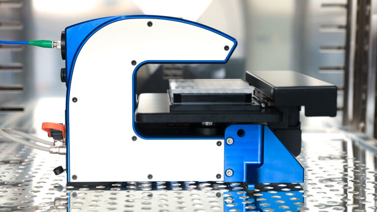 Live cell culture monitoring