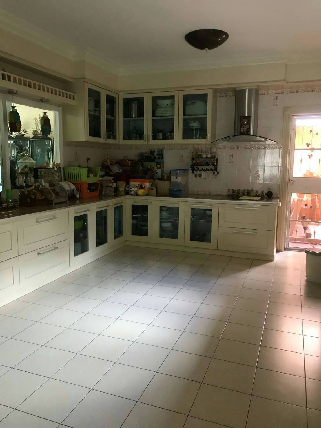 ขายบ้านหรู 2 ชั้นพื้นที่กว้างพร้อมสำหรับทุกคนในครอบครัว 1 ไร่ 44 ตรว. ใจกลางเมืองนครราชสีมาใกล้บิ๊กซี 1 กม. ตัวบ้านตกแต่งด้วยวัสดุที่แข็งแรงและทันสมัยบรรยากาศดีการเดินทางสะดวกสบาย