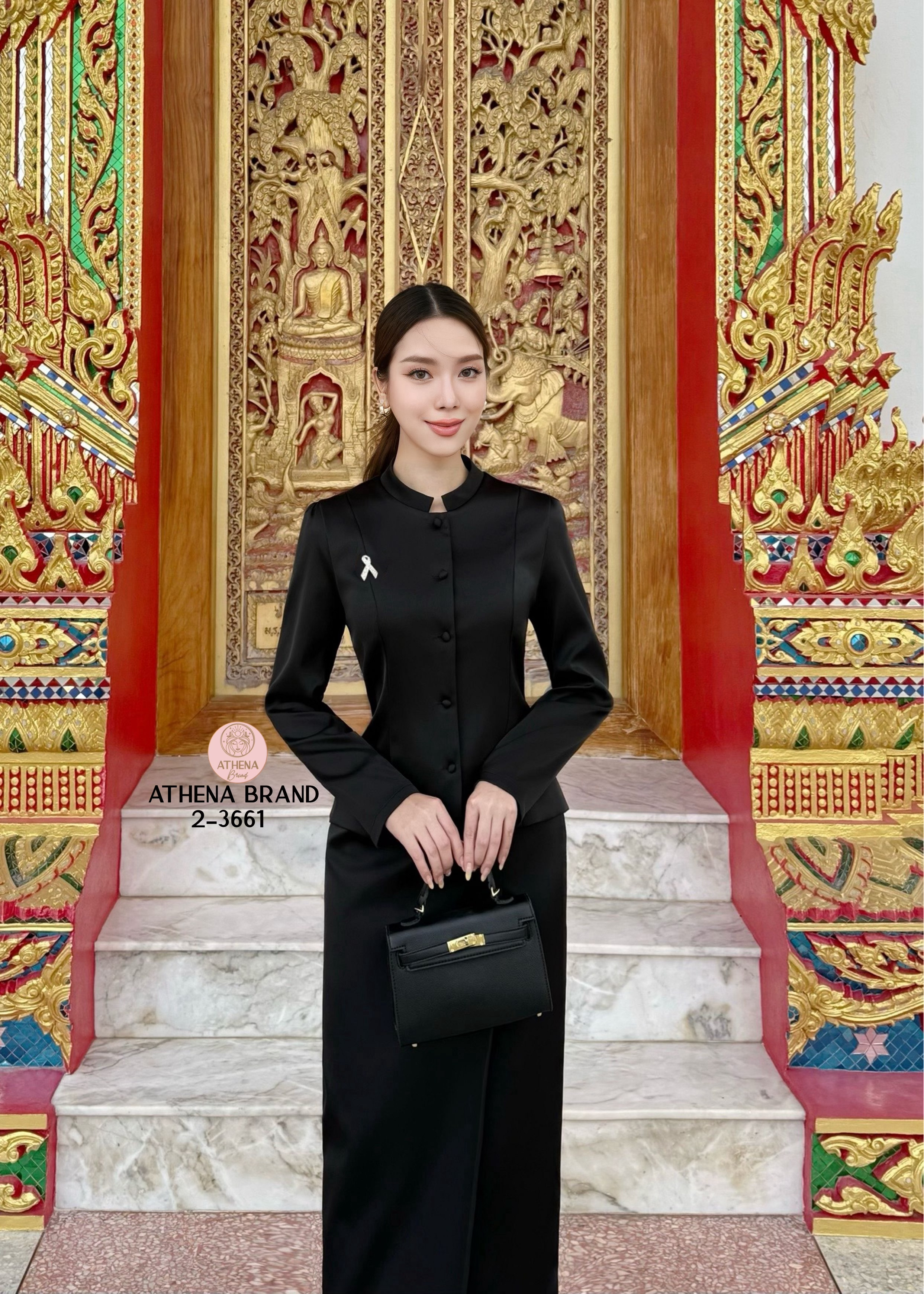 Tag 🔖 :Athena (อธีน่า) Brand Detail :: เสื้อ+กระโปรง+เข็มกลัด Set 3 ชิ้นสุดคุ้ม! เสื้อแขนยาวดีไซน์ ด้านหน้าแต่งกระดุมเรียงสามารถแกะใช้งานได้จริง ตกแต่งเข็มกลัด(สามารถถอดออกได้) แมตช์มาคู่กับกระโปรงป้ายทบคล้ายงานผ้าถุงสำเร็จ ชายกระโปรงด้านหลังผ่า