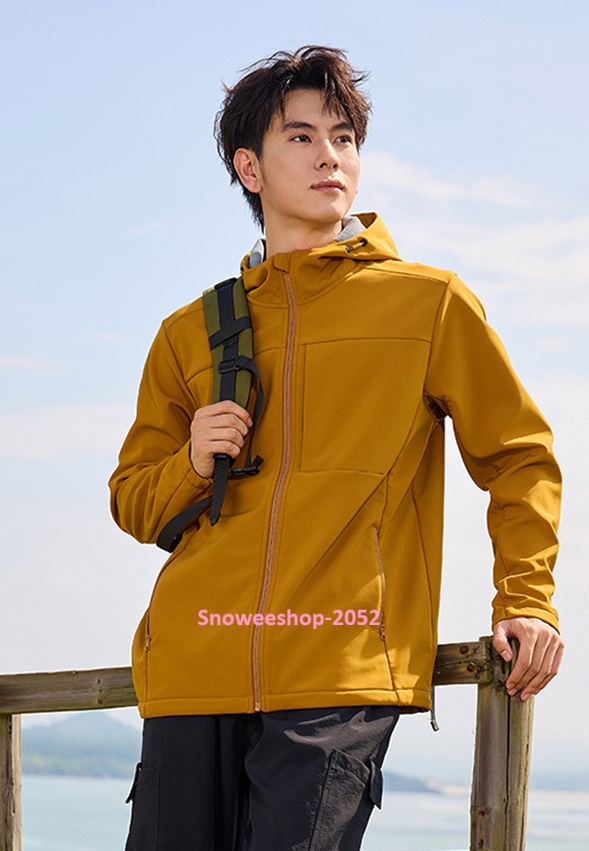 หนาวนี้…ต้อง “ซอฟต์เชลล์พรีเมียม” เท่านั้น กันลม กันน้ำ ได้จริง ซับในกำมะหยี่ หนานุ่ม อบอุ่นสุดๆ ใส่ได้ทั้งผู้ชาย-ผู้หญิง คู่รักก็เท่ มี 5 สี | ไซส์ S-7XL ครอบคลุมทุกสไตล์ จะถ่ายเดี่ยวหรือถ่ายคู่ บอกเลยว่าภาพออกมาดูแพงทุกช็อต