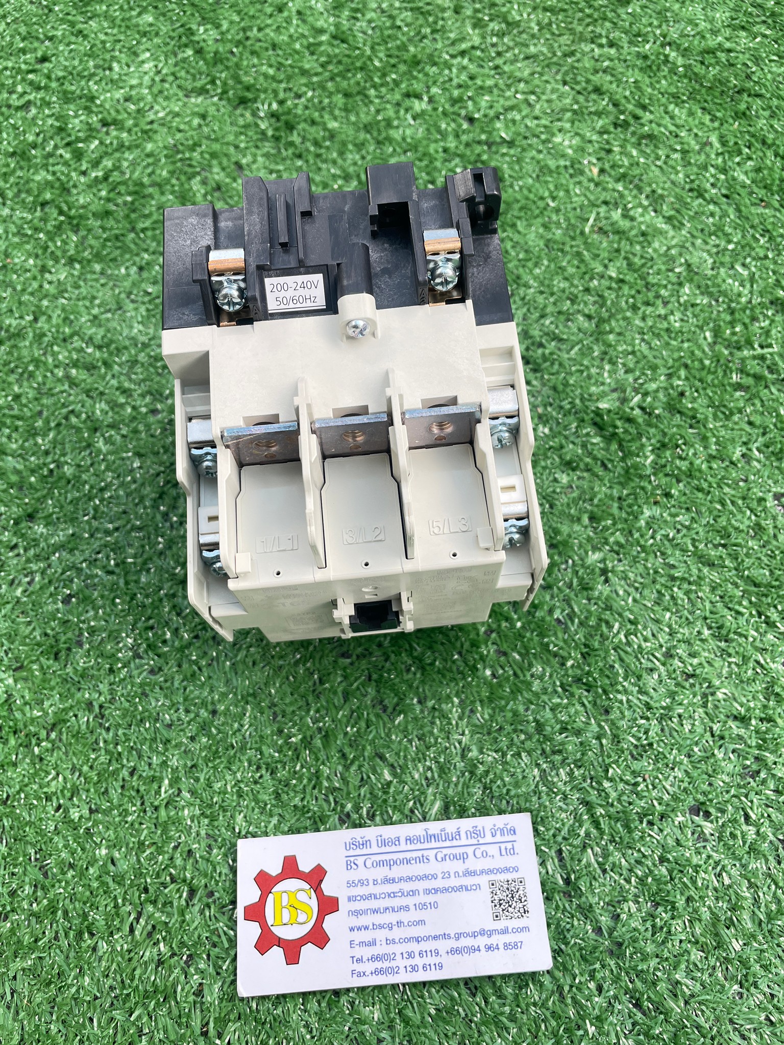 Mitsubishi : คอนแทคเตอร์ S-T65 coil220Vac