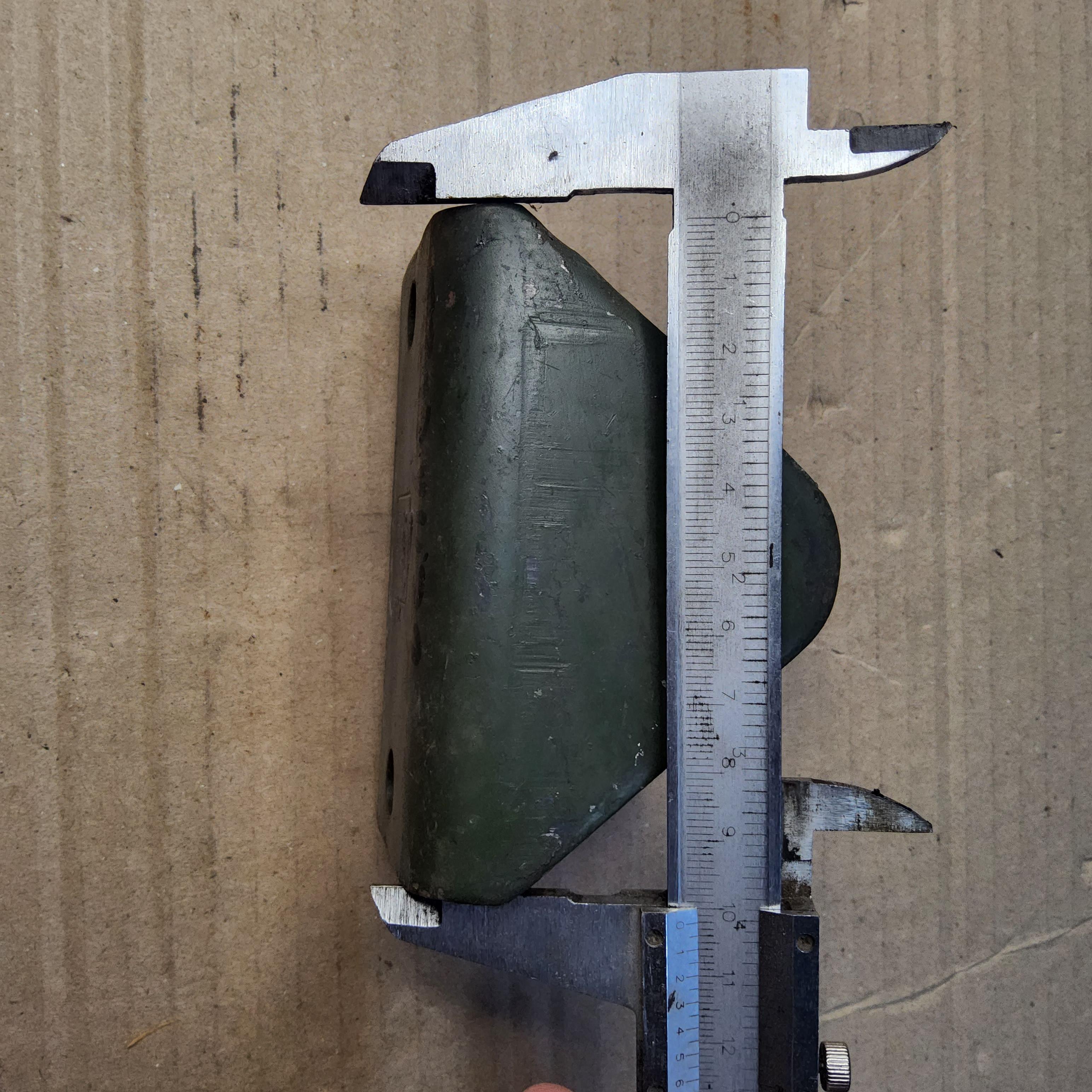 บ็อกแหนบ ติดคัดซี่ Jeep จี๊ป เล็ก วินลี่ CJ5 CJ6 CJ7 ตัวหนา [ 6 มม ]