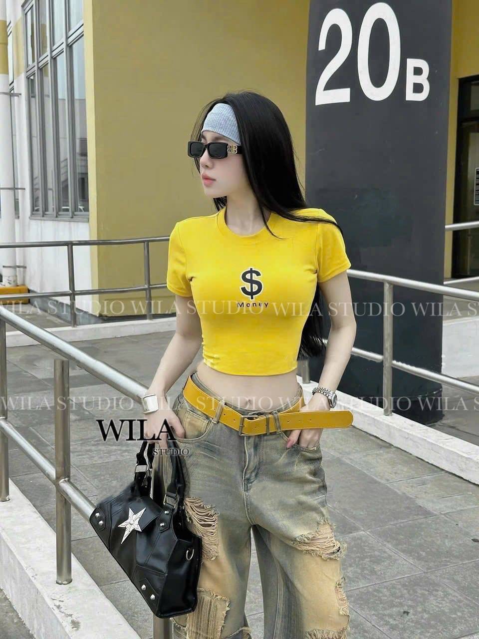 Tag: WILA Detail:setเสื้อ+กางเกงขายาว+เข็มขัด เสื้อแขนสั้นทรงคอกลมงานตัดเย็บอย่างดีเข้าทรงสวยโทนสีขับผิวมากค่าาพร้อมแต่งอักษรสีดำสุดเท่ มาพร้อมกางเกงยีนส์ขายาวสีฟอกอย่างดีงานผ้าสวยมีน้ำหนัก ทรงกระบอกแต่งขาดช่วงเข่าพร้อมเข็มขัดหนังแมชเข้ากันเข้าเซ็ทกันสุดๆ