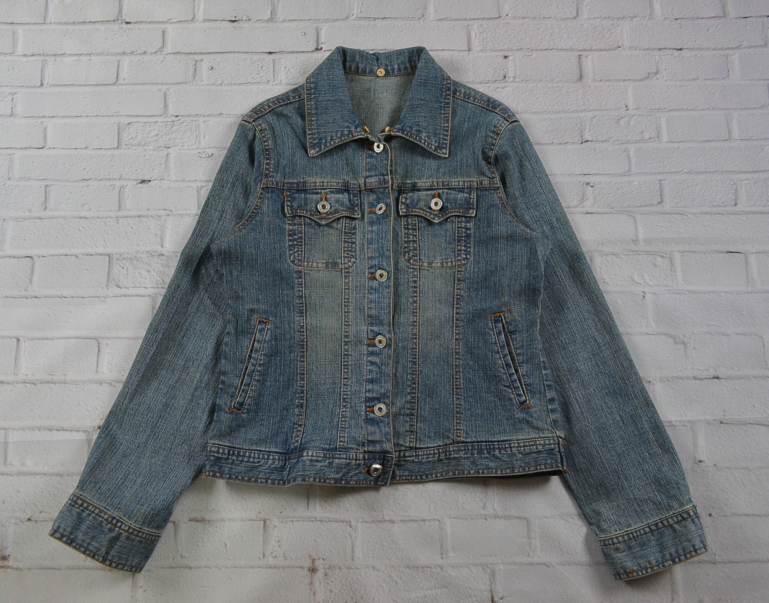 JEANS อกจริง38' (M) เสื้อแจ็คเก็ตยีนส์ เสื้อยีนส์แขนยาวหญิงชาย ใส่คลุมผ้าไม่แข็ง มีเป๋าข้างเป๋าใน