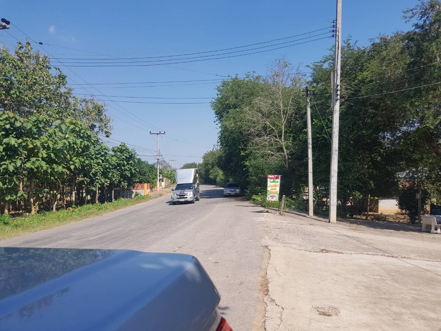 ขายที่ดินสวยพร้อมบ้านร้านขายของติดถนนหลวงด้านหลังเป็นสวนผลไม้พื้นที่กว้างขวางพร้อมสำหรับทุกคนในครอบครัวใกล้รร.บ้านเกาะสำโรง 800 เมตร อ.เมืองกาญจนบุรี