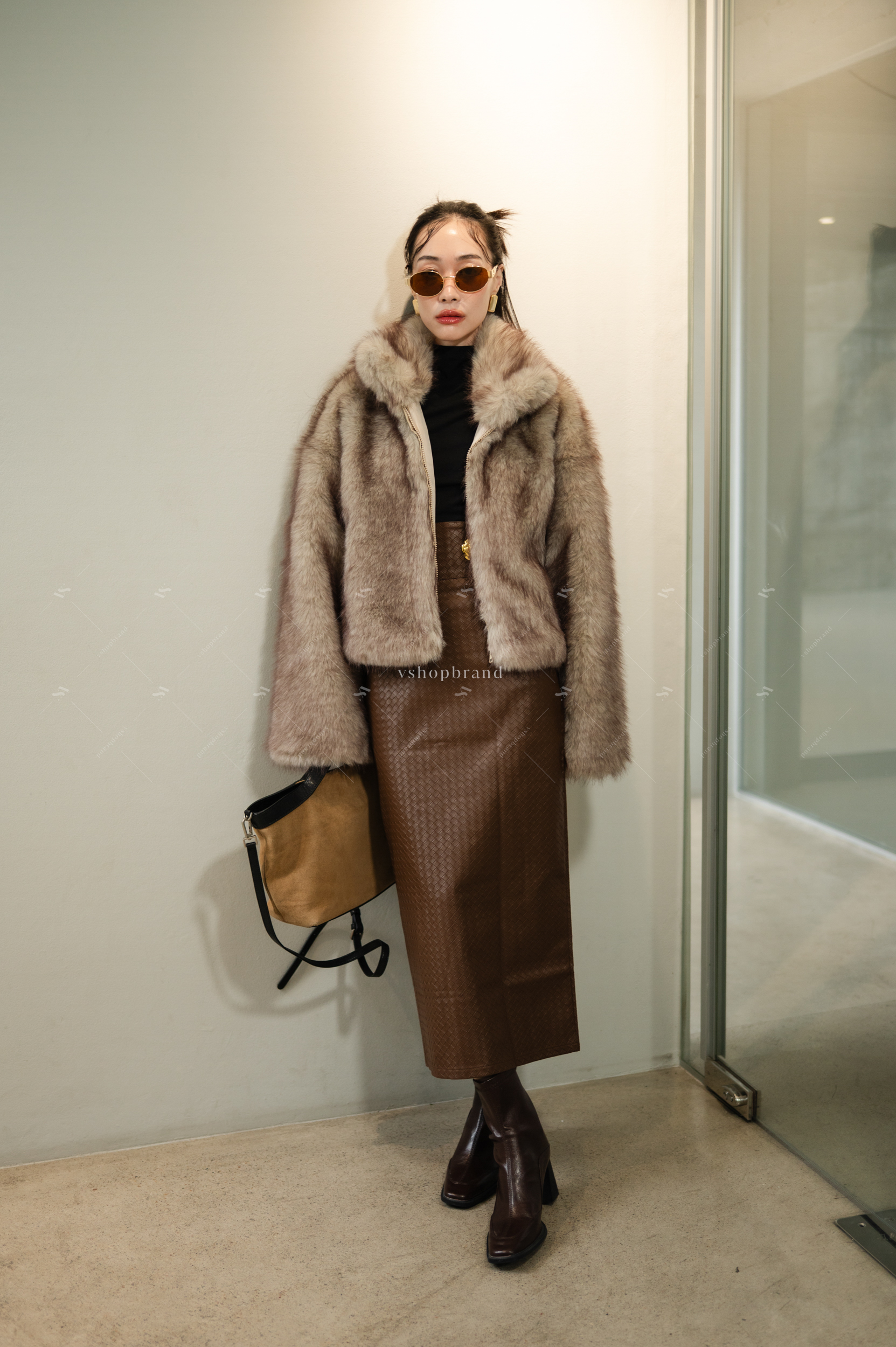 เสื้อคลุมขนเฟอร์ซิปหน้า