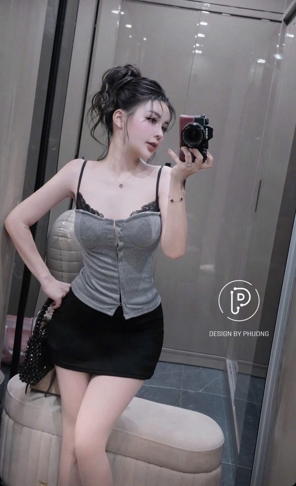 ชุดเซต2 ชิ้น เสื้อสายเดี่ยวสีเทา+กระโปรงสีดำซับกางเกง เสื้ออกมีฟองนมตะขอหน้าสายเสื้อปรับระดับได้ สวยแซบมากก