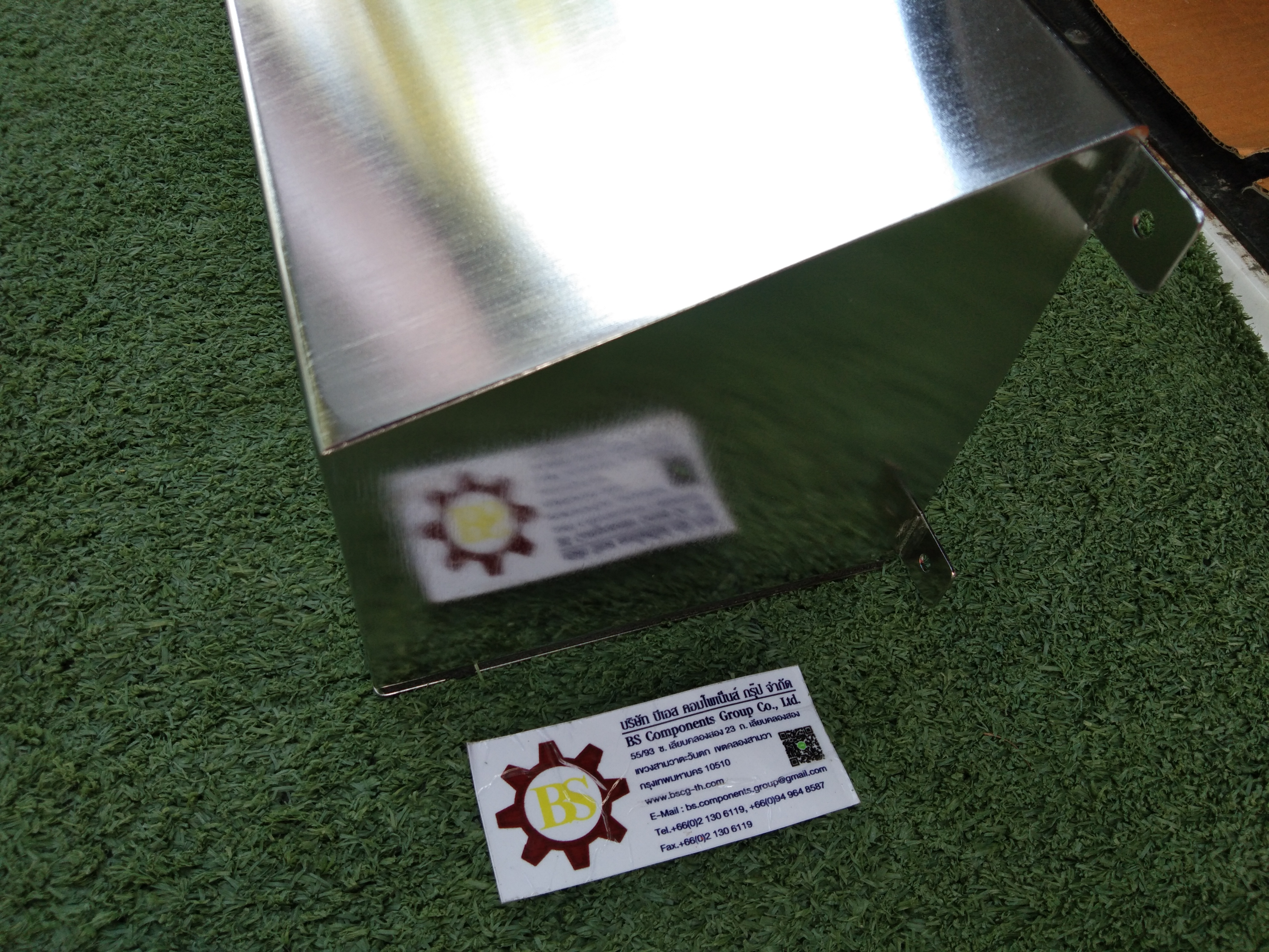 กล่องสแตนเลสด้านบนสโลป POWER PLUGS (C) W350xH150xD150mm.