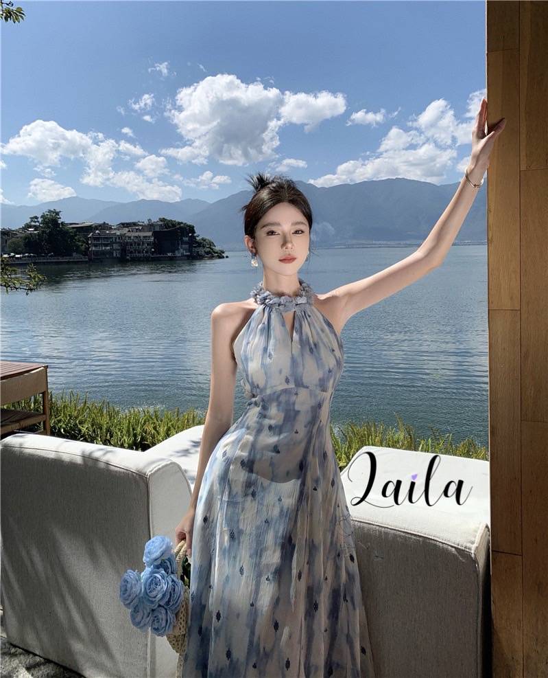 เดรสยาวทรงปล่อยๆใส่สบายผ้าชีฟองเกาหลีพริ้วๆสวยทรงคอยูดีไซน์ดอกไม้รอบคอใส่ให้เข้ารูปสวยสุดๆเลยค่า งานนี้สาวกทะเลต้องไม่พลาดค่า #byLaila #ชุดลายดอก #เดรสเกาหลี #เดรสลายดอก