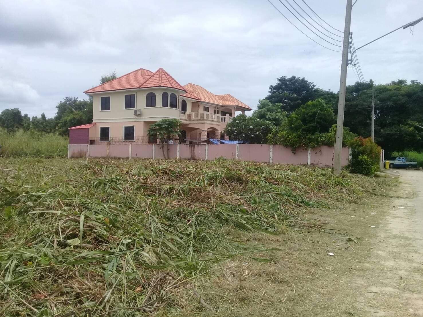 ขายที่ดินสวยราคาถูกที่สุดเมืองนครสวรรค์ติดหมู่บ้านจัดสรรค์ปาริชาตแลนด์