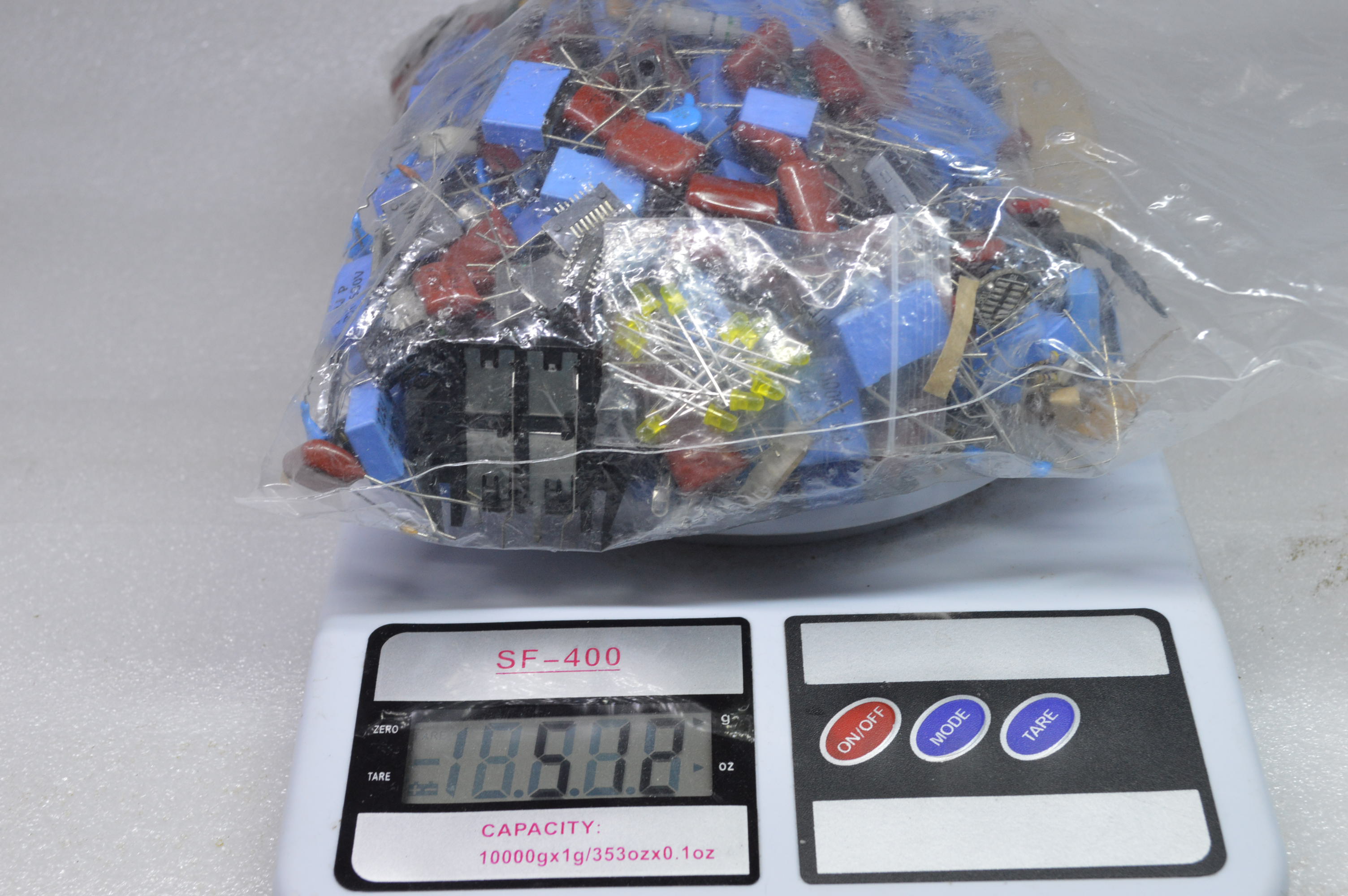 ชิ้นส่วนอิเล็กทรอนิกส์ส่วนประกอบแพคเกจ500ขิ้นใน1ถุง