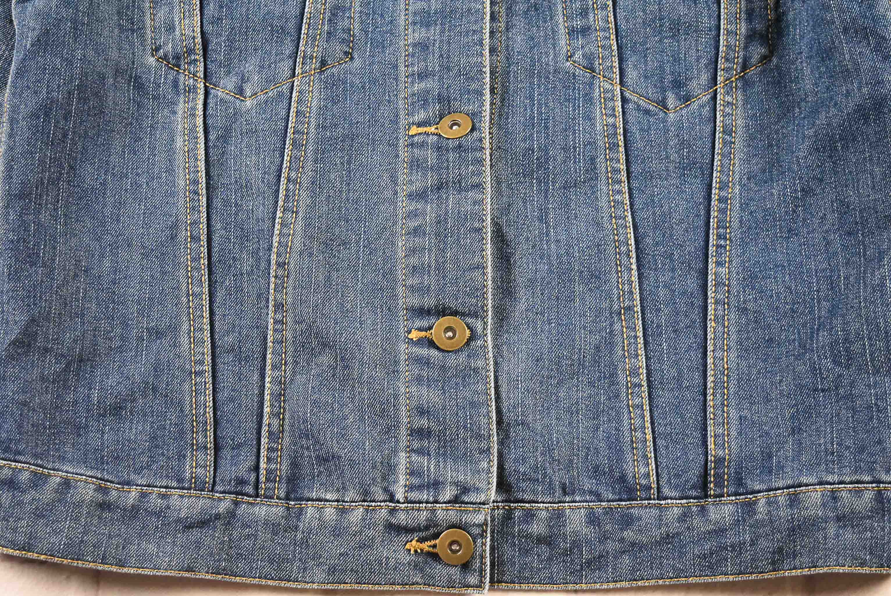 chocol raffine อกจริง 37 ไซส์ M เสื้อแจ็คเก็ตยีนส์ แขนยาว ผู้หญิง สีเข้ม เนื้อผ้านุ่ม ทรงสวย ใส่คลุมกันแดด