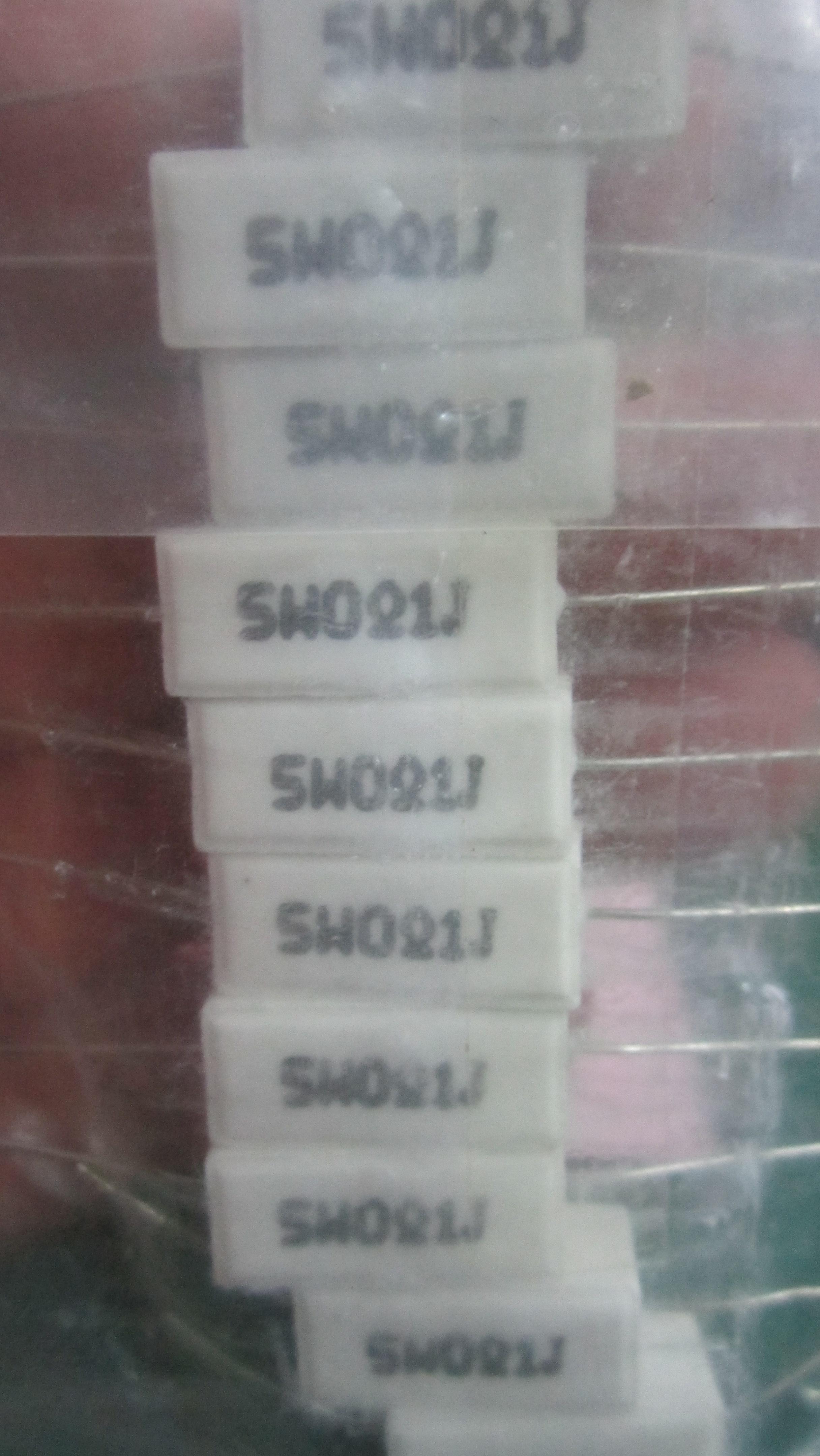 ตัวต้านทาน5วัตร์ 5W0Ω1J แพ็คละ10ตัว
