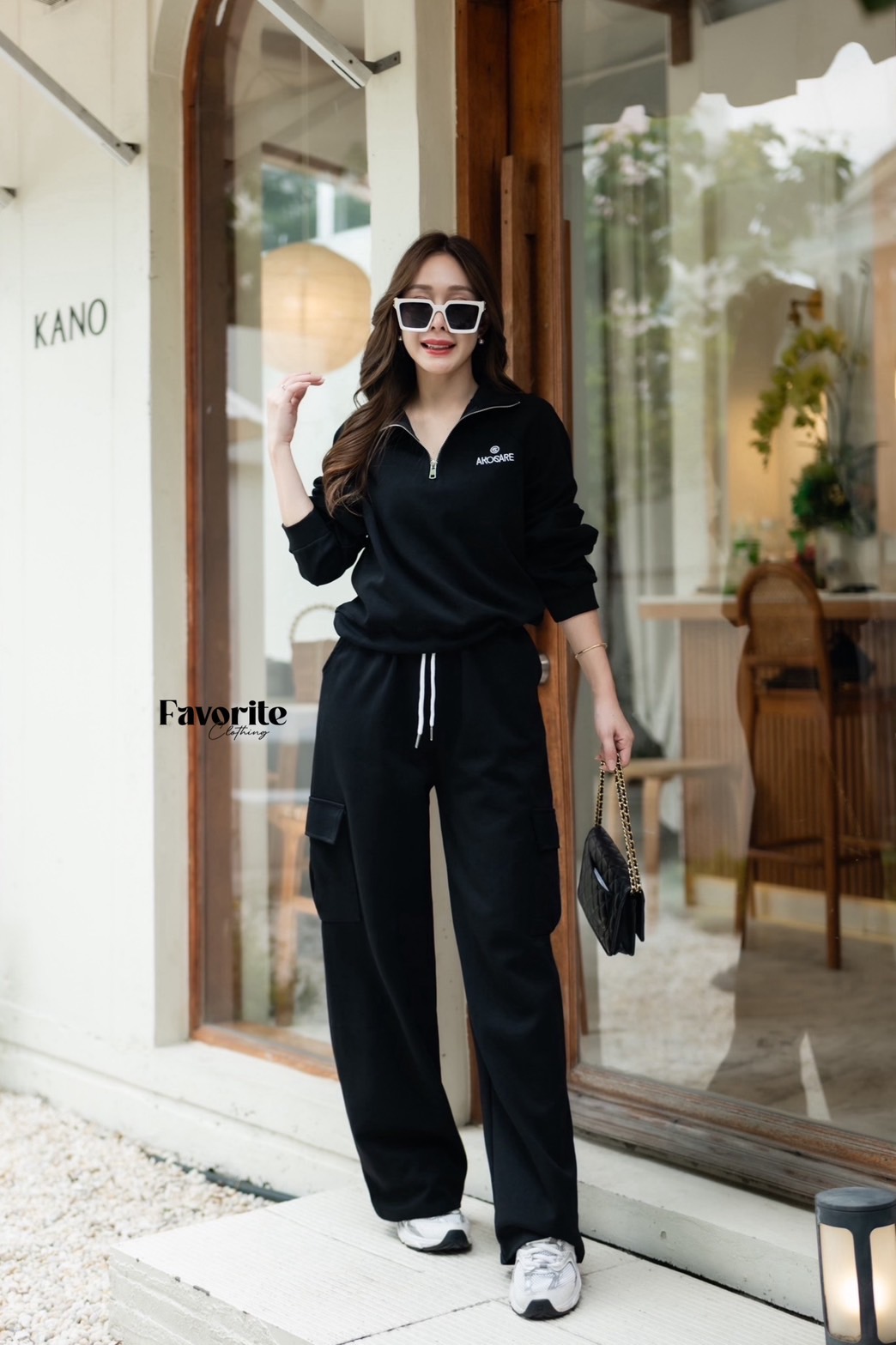 Set เสื้อ+กางเกงขายาว❣️ Set เสื้อแขนยาวคอปีน แต่งซิปคอด้านหน้า แต่งปักหน้าอกเท่ห์ๆ ชายเสื้อมีเชือกรูดปรับเอวจั้มได้ มาพร้อมกางเกงขายาวเข้าชุด เอวยืดตามตัว แต่งกระเป๋าคาโก้ด้านข้าง เท่ห์มากน๊าเซทนี้ งานดีสุดๆ ผ้ายืดเนื้อดี นุ่มใส่สบาย จัดด่วนๆ