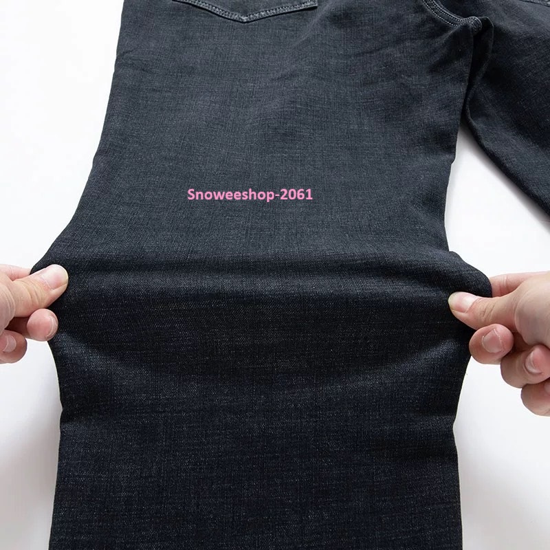 กางเกงกันหนาวคนอ้วนใส่ได้ทั้งผู้ชายและผู้หญิง Big Size มีเอว 36–54 หนาวติดลบก็ไม่หวั่น กางเกงยีนส์กันหนาวบุกำมะหยี่หนาพิเศษ อุ่นนุ่มใส่สบาย ไม่โป๊ะ แมทช์ง่ายกับทุกลุค มีทั้งทรงตรง / ทรงหลวม ใส่ได้ทั้งผู้ชาย & ผู้หญิง 2 สี : ยีนส์คลาสสิก / ดำเท่เรียบหรู หน