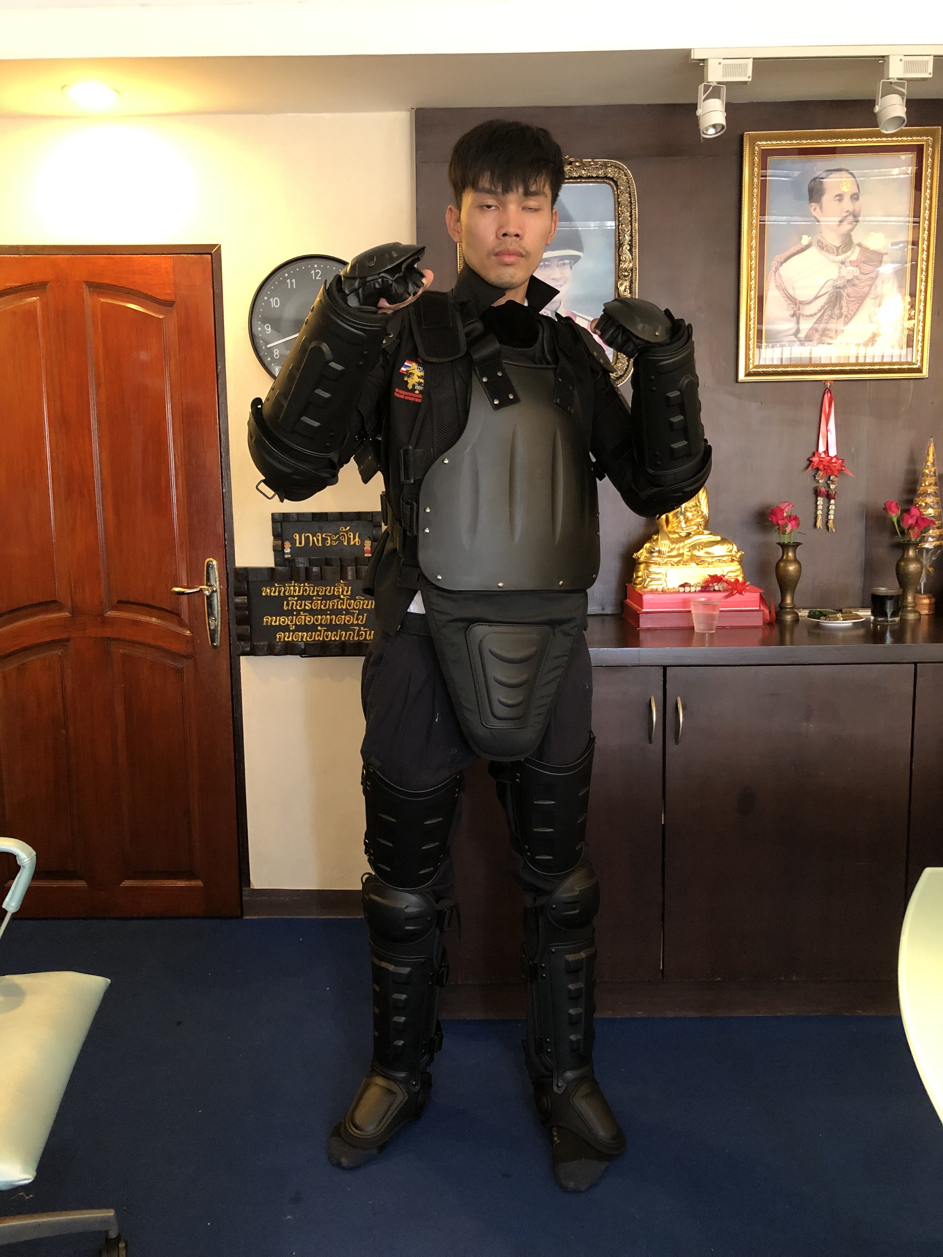 Anti Riot Suit ชุดปราบจราจล ชุดป้องกับบุคคล ชุดนิรภัย ชุดควบคุมฝูงชน