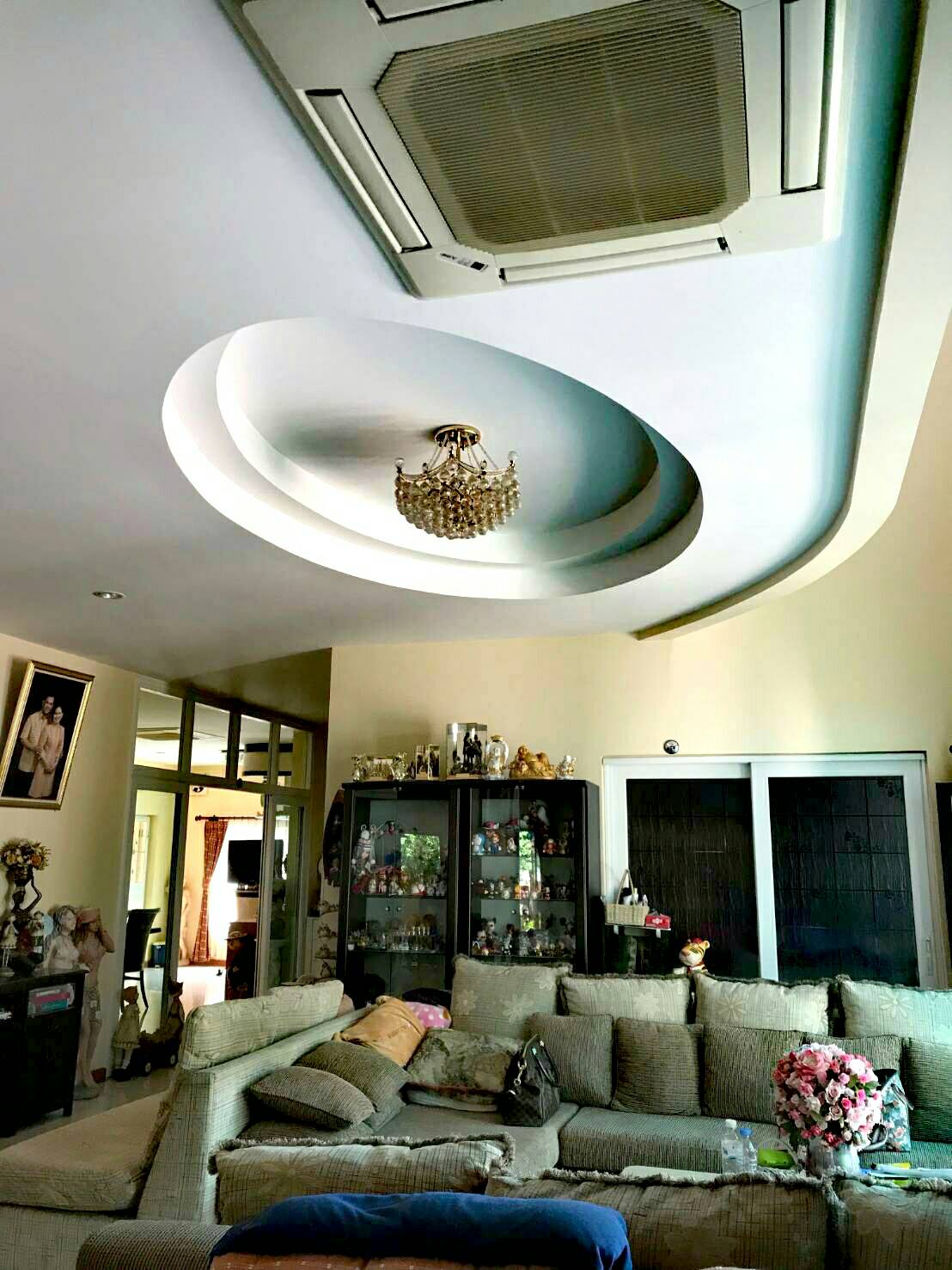 ขายบ้านหรู 2 ชั้นพื้นที่กว้างพร้อมสำหรับทุกคนในครอบครัว 1 ไร่ 44 ตรว. ใจกลางเมืองนครราชสีมาใกล้บิ๊กซี 1 กม. ตัวบ้านตกแต่งด้วยวัสดุที่แข็งแรงและทันสมัยบรรยากาศดีการเดินทางสะดวกสบาย