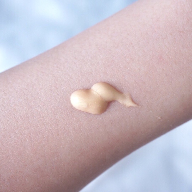 BEAUTY COTTAGE VICTORIAN ROMANCE PERFUME SHIMMERING GLOW BODY ESSENCE 115 ml โลชั่นน้ำหอม มีชิมเมอร์