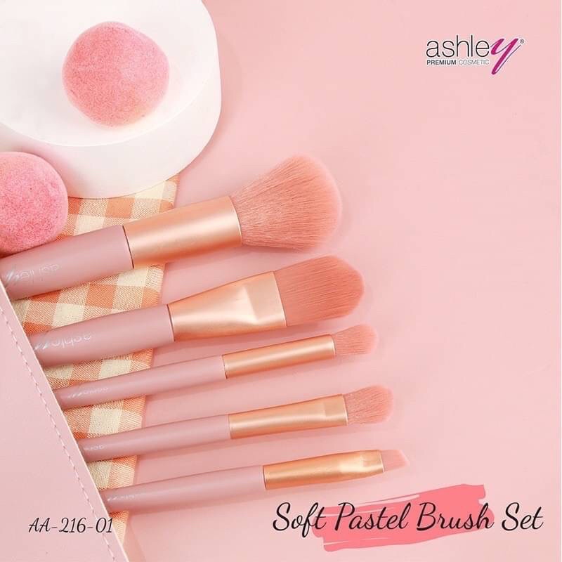 ชุดแปรงแต่งหน้าพร้อมกระเป๋า 5 ชิ้น ขนแปรงนุ่ม เกลี่ยง่าย ASHLEY PINK SOFT PASTEL BRUSH SET #AA216