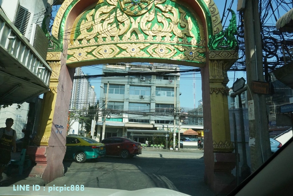 ขายที่ดินเปล่าใจกลางเมือง ต่ำประเมิน เขตบางซื่อ กรุงเทพนนท์ 21 ข้างชุมชนวัดเชิงหวาย 50 ตร.ว