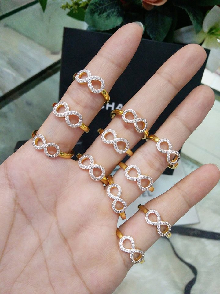 แหวนอินฟินิตี้ประดับเพชรczนำเข้าเกาหลี คุณภาพเกรดขึ้นห้าง